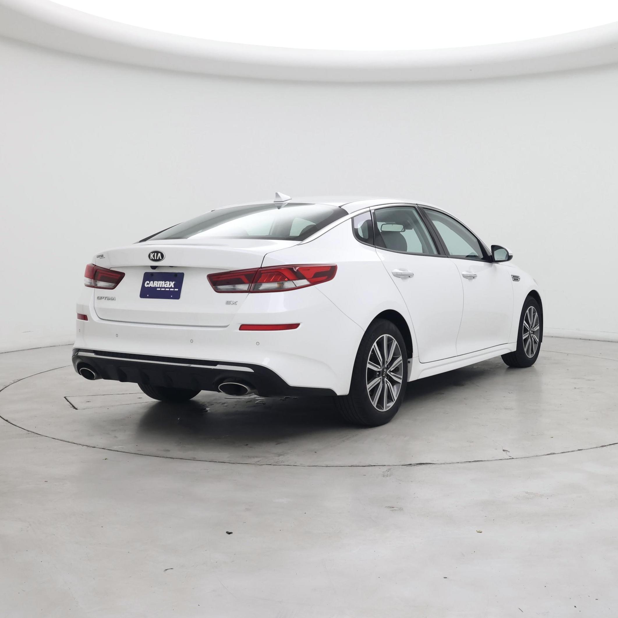 Thumbnail: 2019 Kia Optima - 8