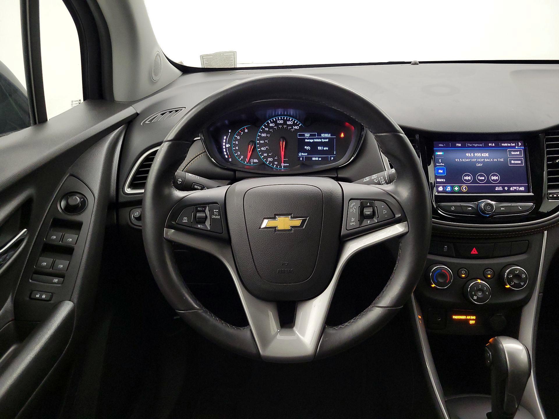 Thumbnail: 2022 Chevrolet Trax - 10