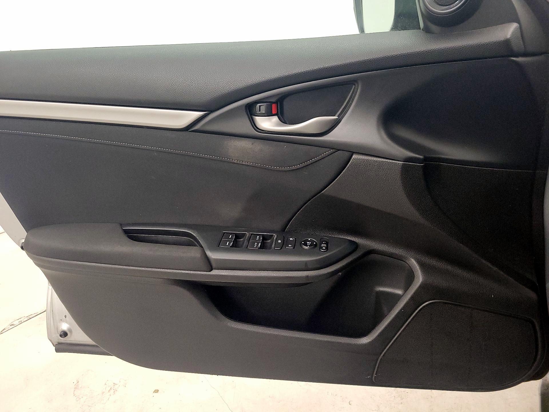 Thumbnail: 2020 Honda Civic - 12