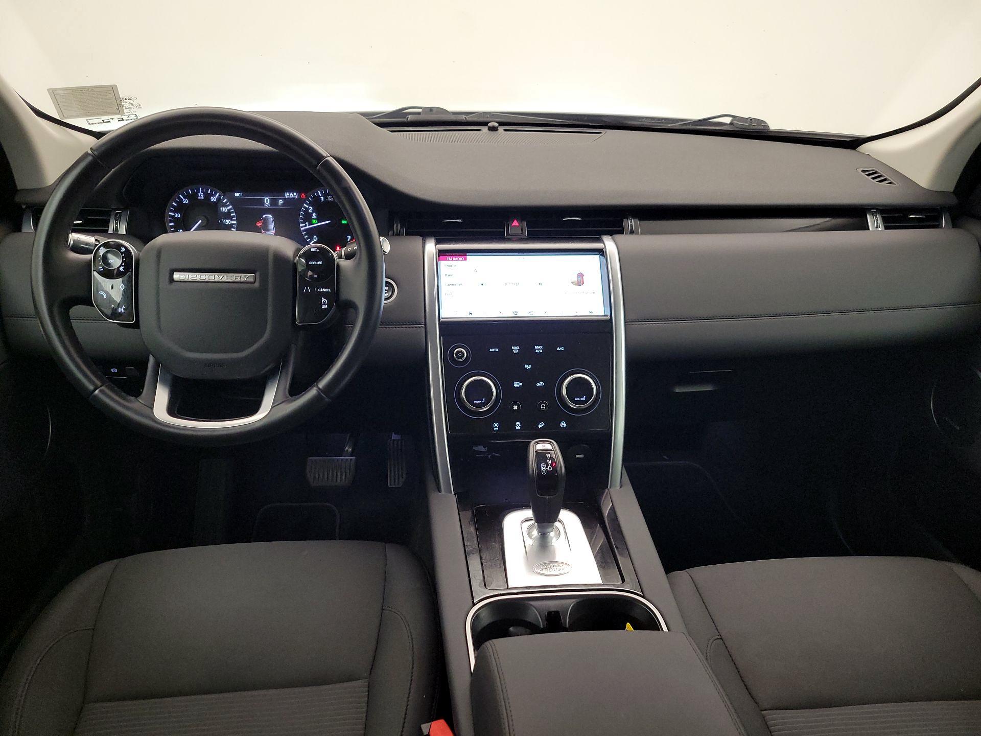 Thumbnail: 2020 Land Rover Discovery Sport - 9