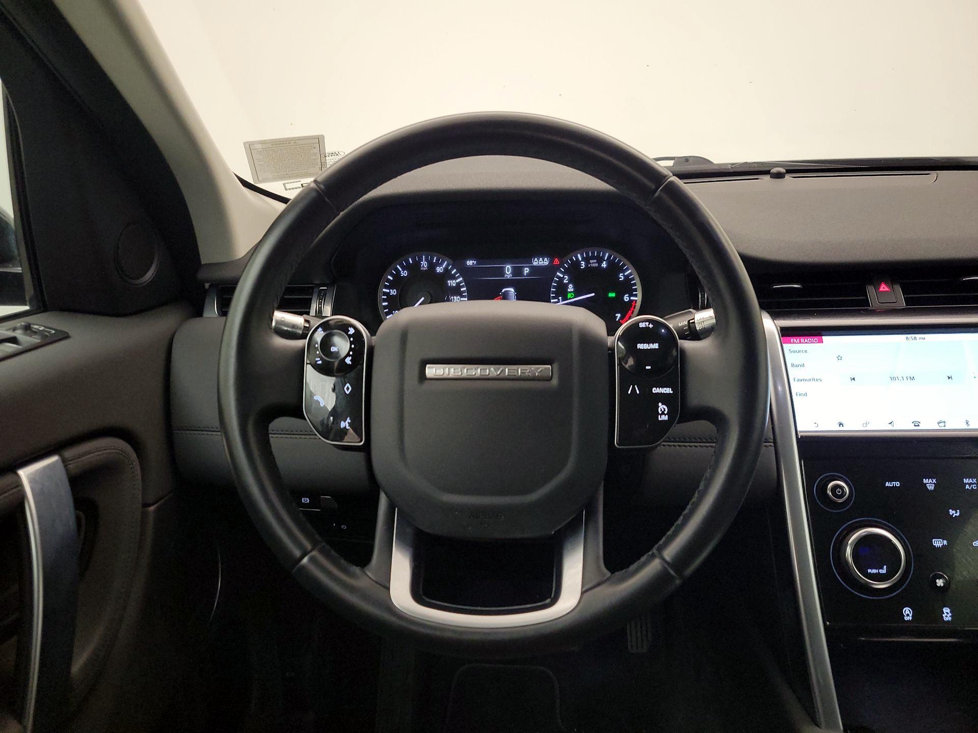 Thumbnail: 2020 Land Rover Discovery Sport - 10