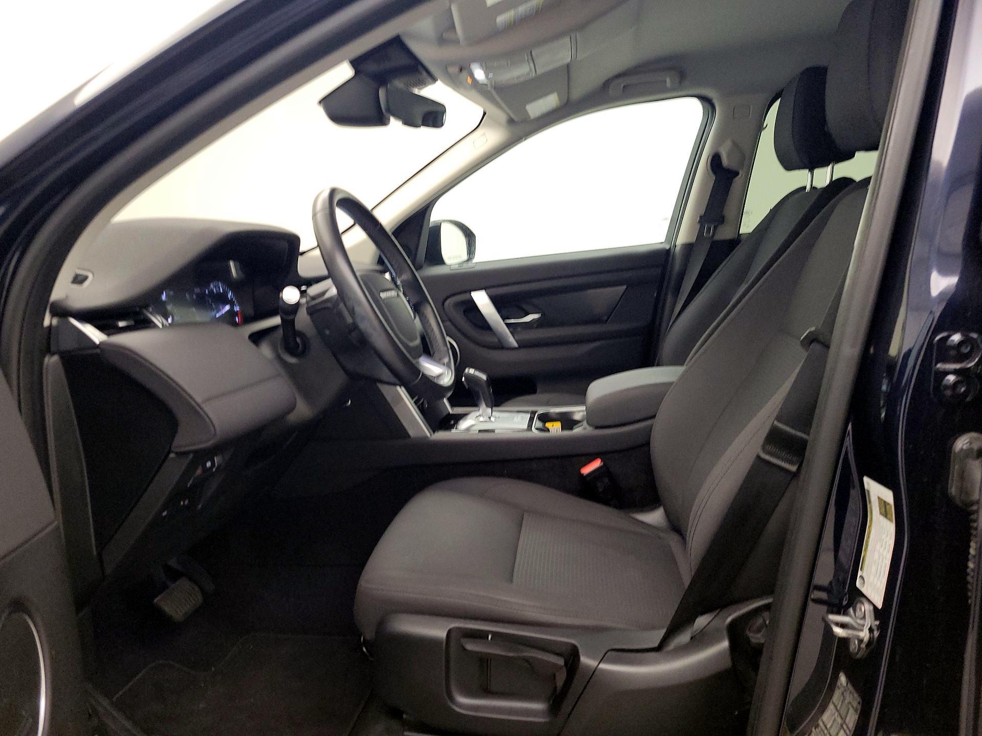 Thumbnail: 2020 Land Rover Discovery Sport - 11