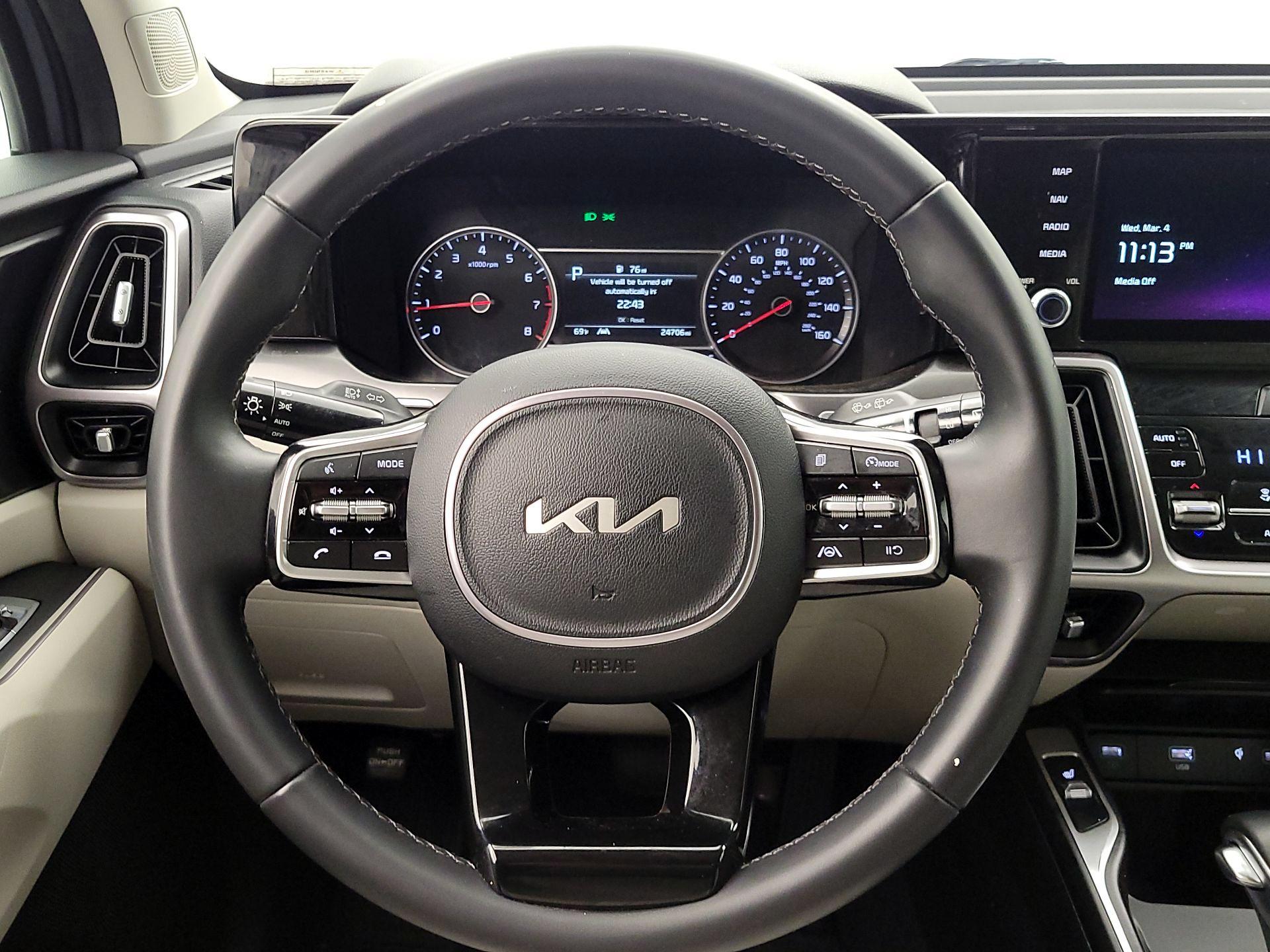 Thumbnail: 2023 Kia Sorento - 10