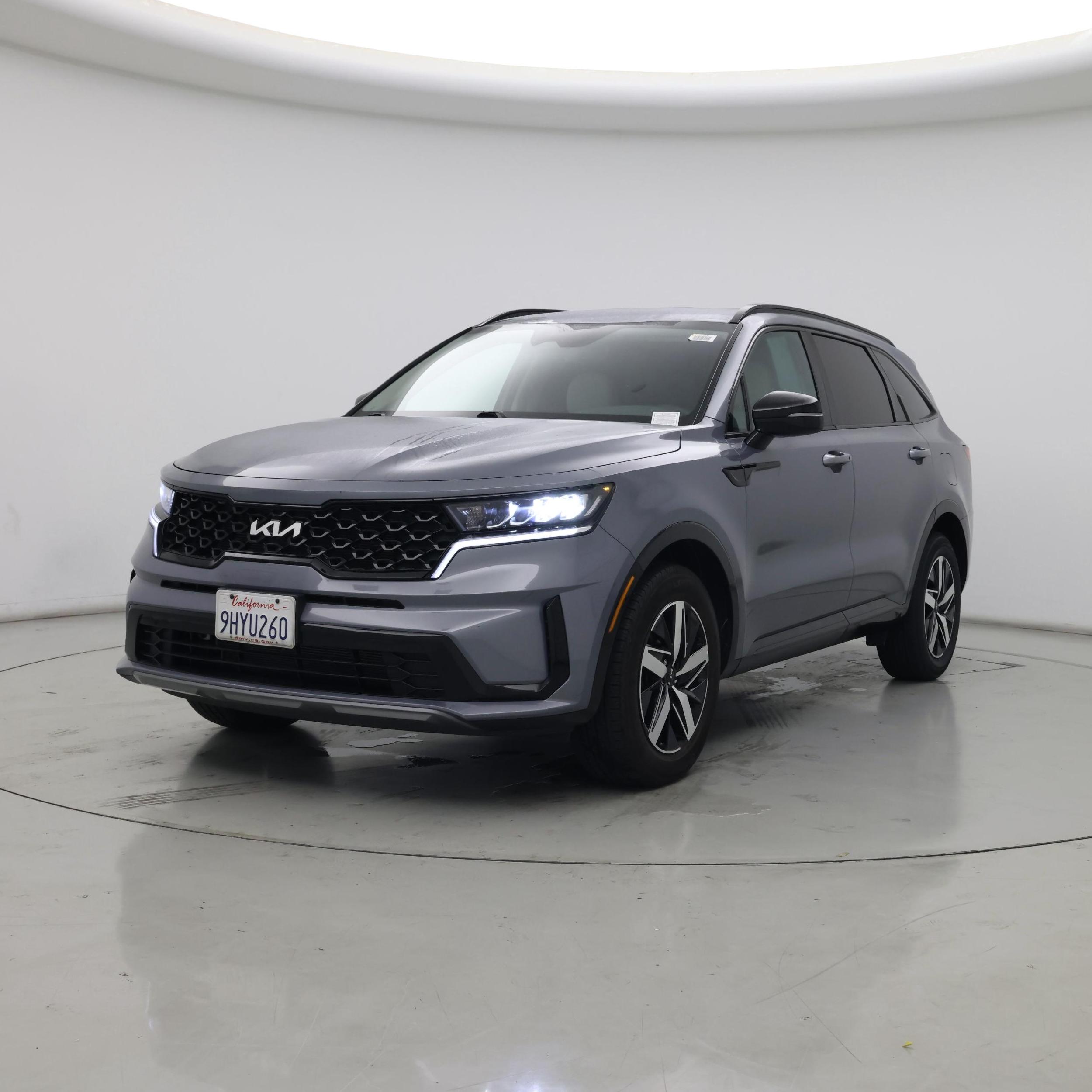 Thumbnail: 2023 Kia Sorento - 4