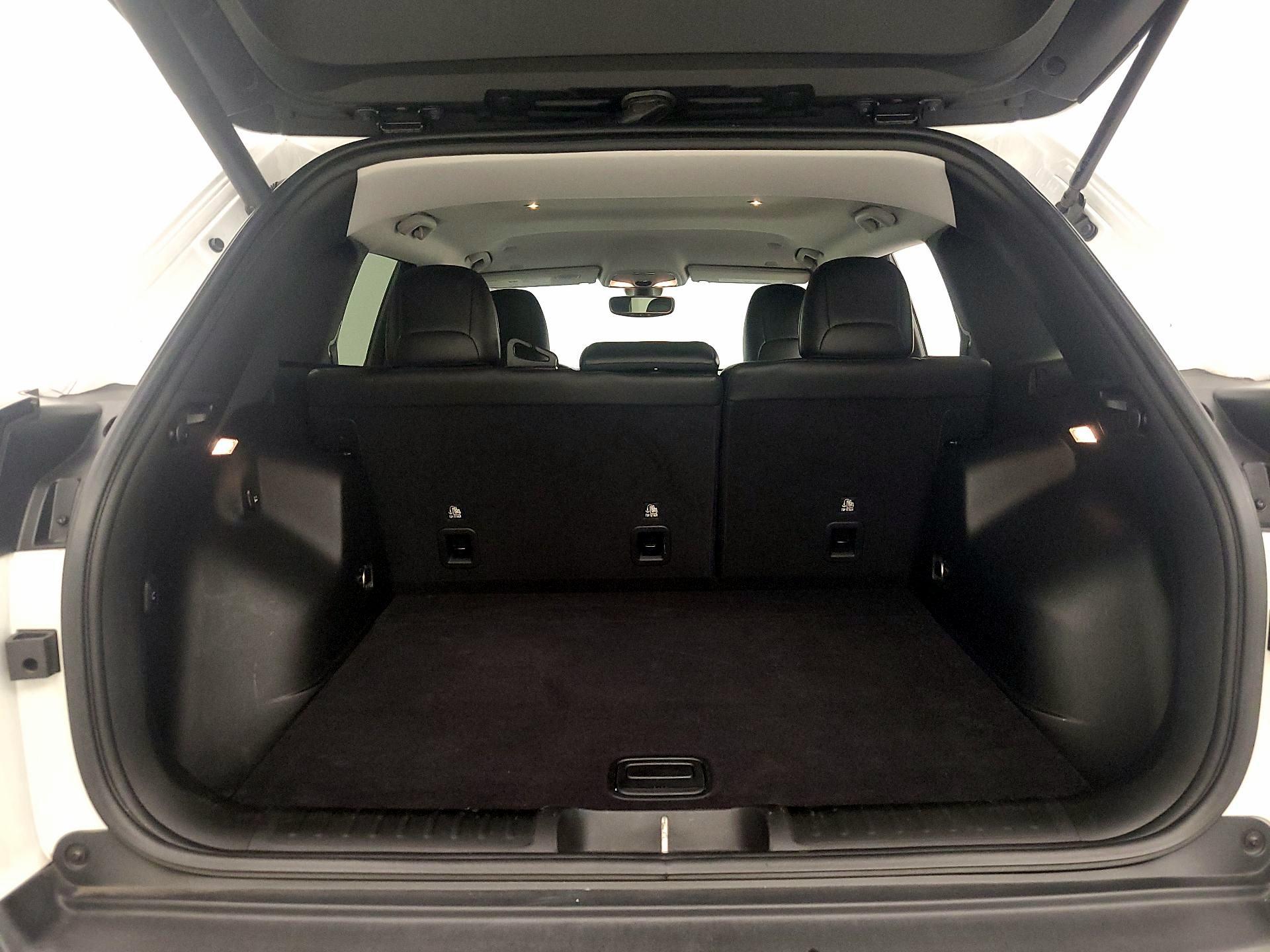 Thumbnail: 2019 Jeep Cherokee - 20