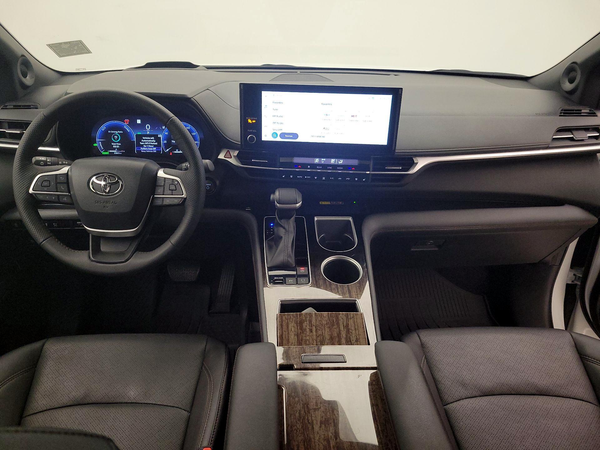 Thumbnail: 2025 Toyota Sienna - 9