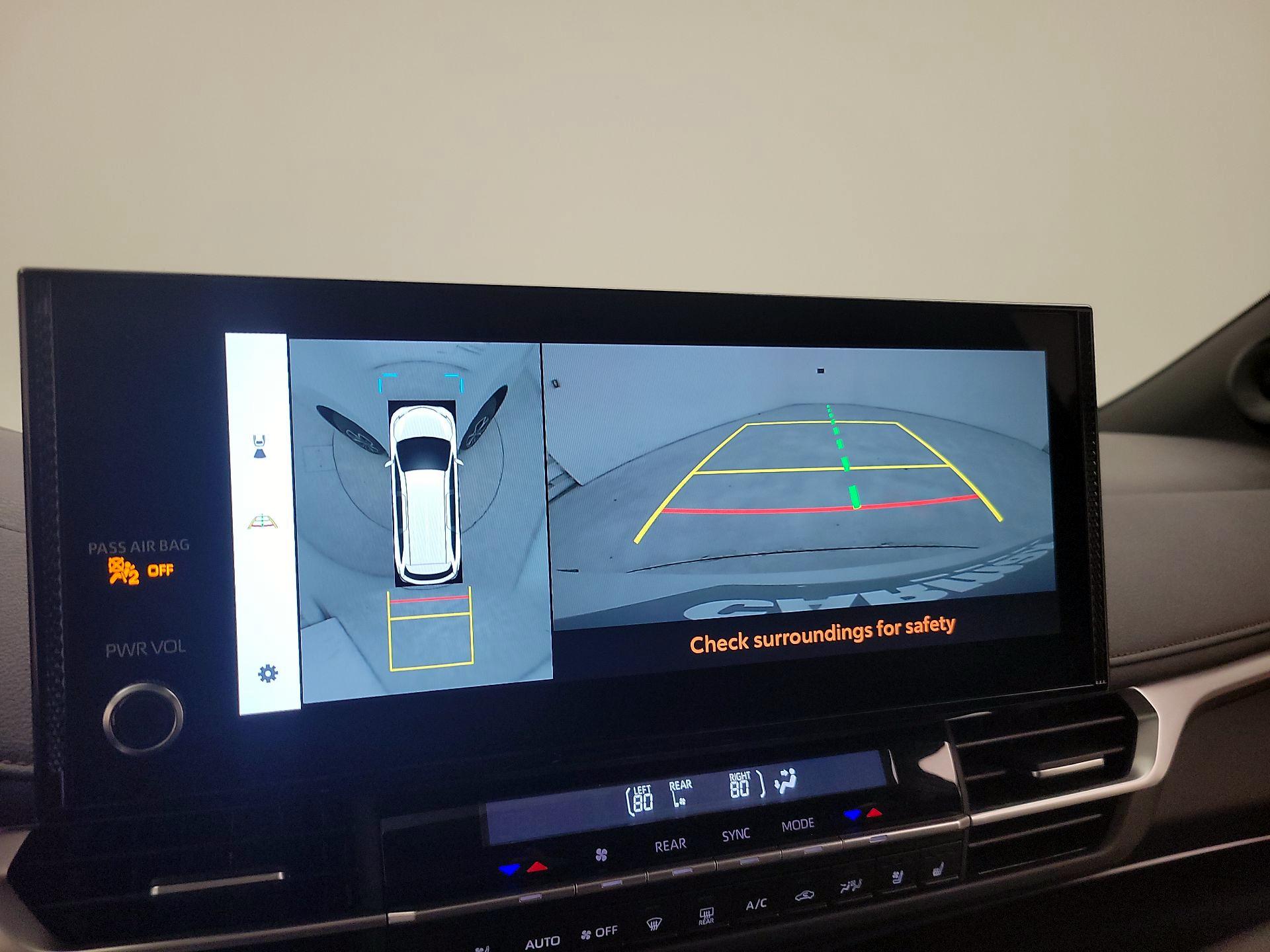 Thumbnail: 2025 Toyota Sienna - 14