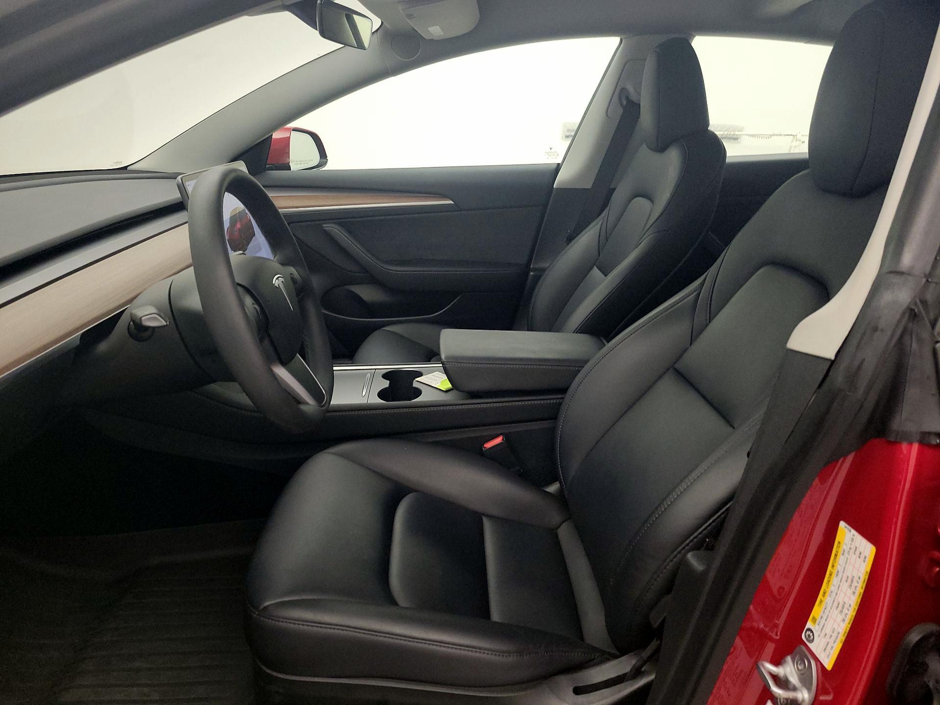 Thumbnail: 2023 Tesla Model 3 - 11