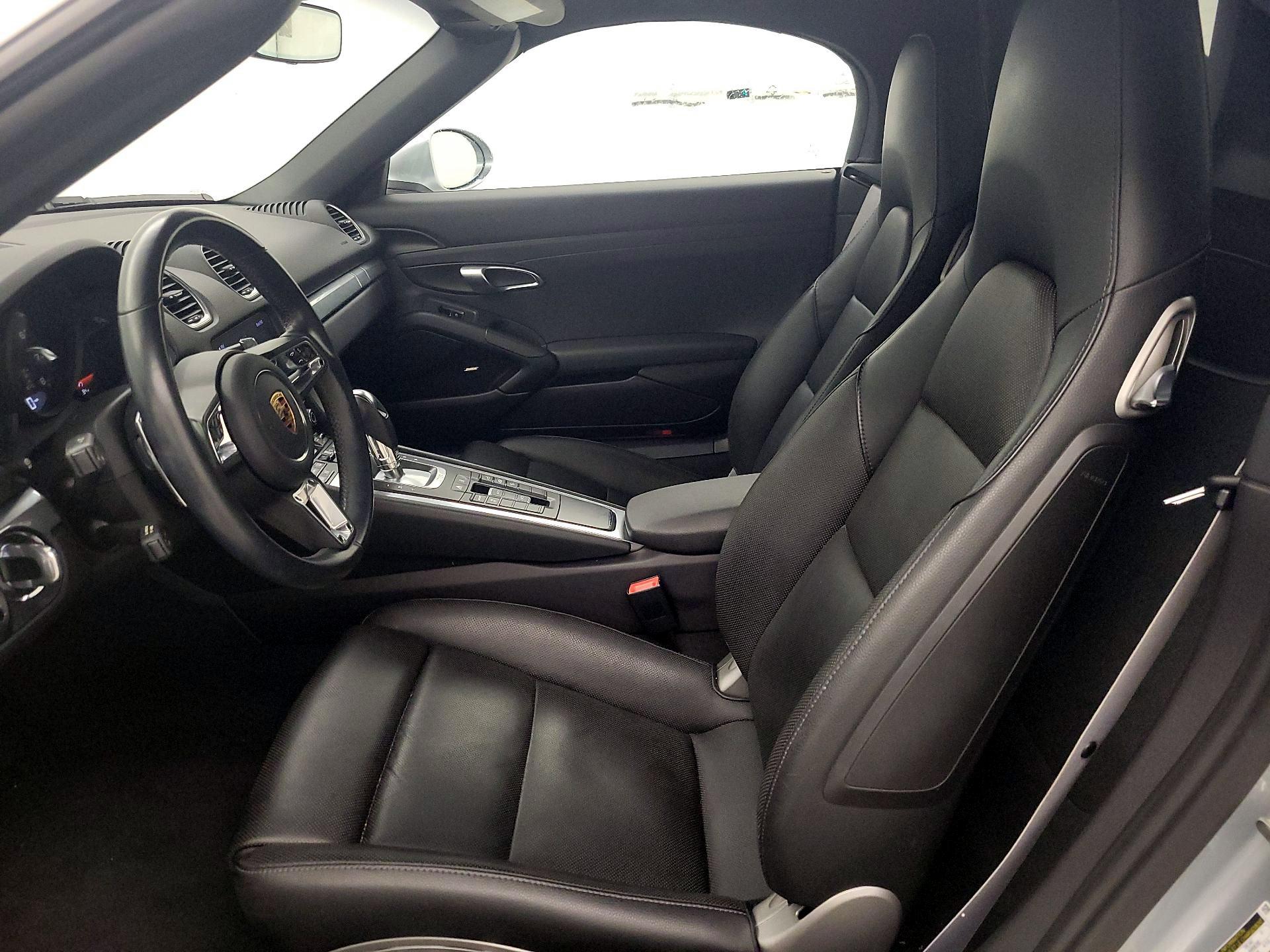 Thumbnail: 2021 Porsche 718 Boxster - 11