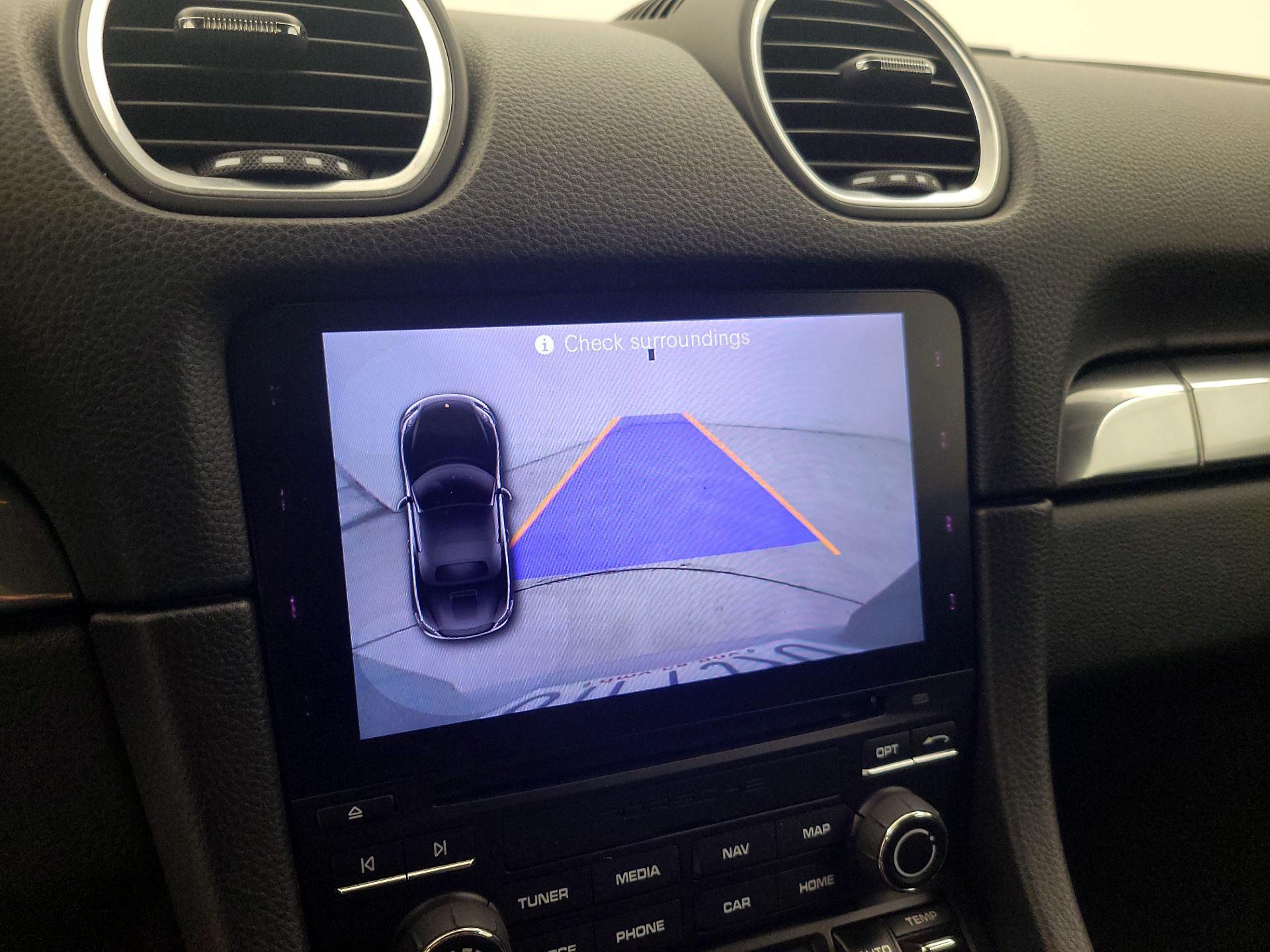 Thumbnail: 2021 Porsche 718 Boxster - 14