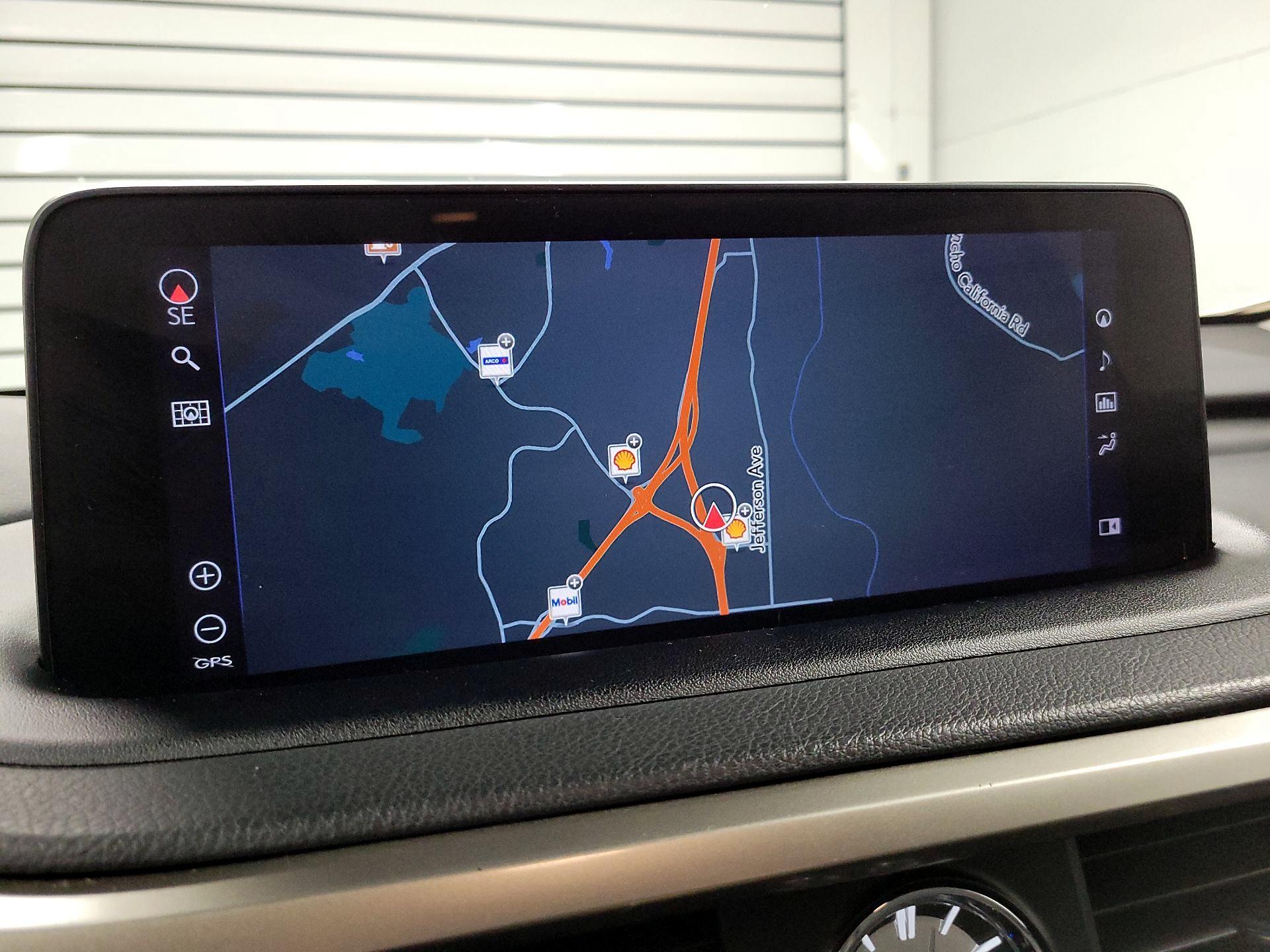 Thumbnail: 2021 Lexus RX - 14