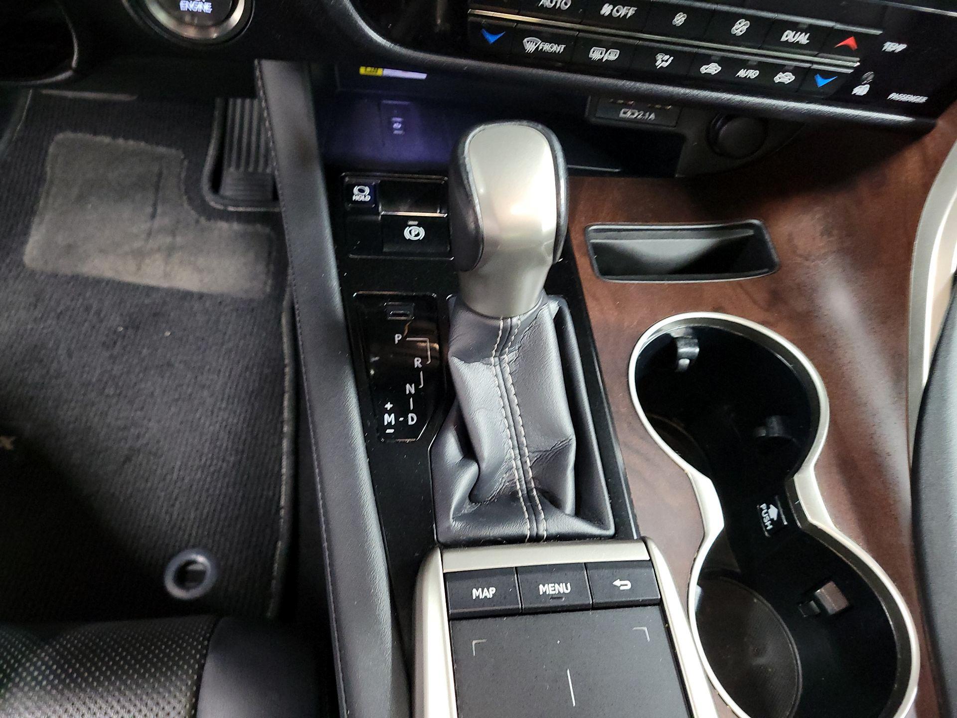 Thumbnail: 2021 Lexus RX - 18