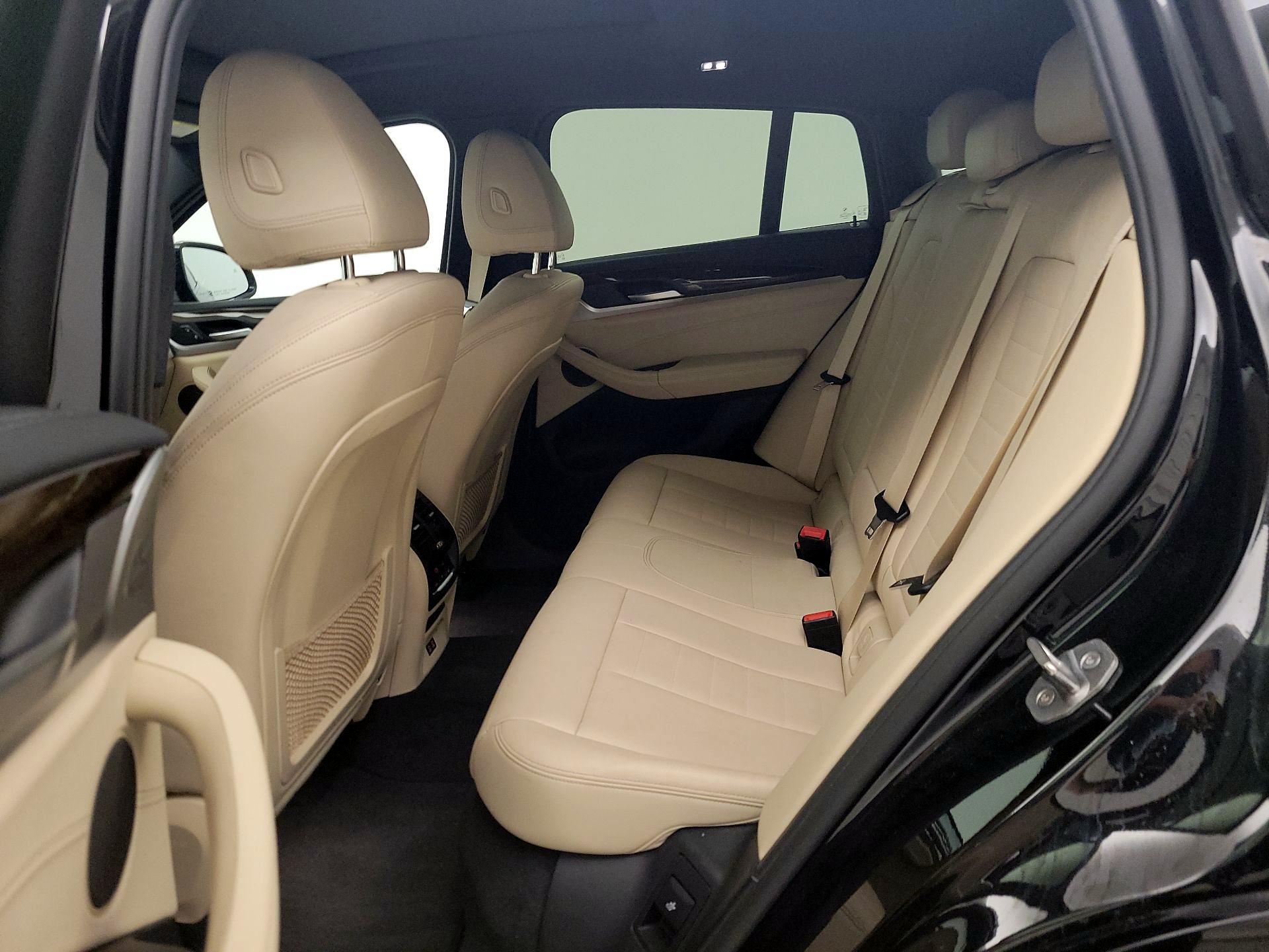 Thumbnail: 2020 BMW X4 - 20