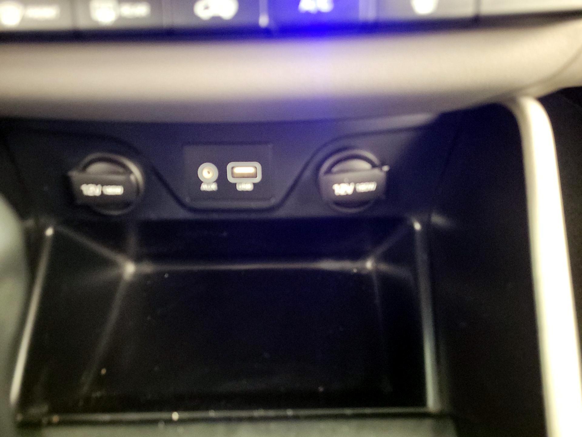 Thumbnail: 2016 Hyundai Tucson - 18