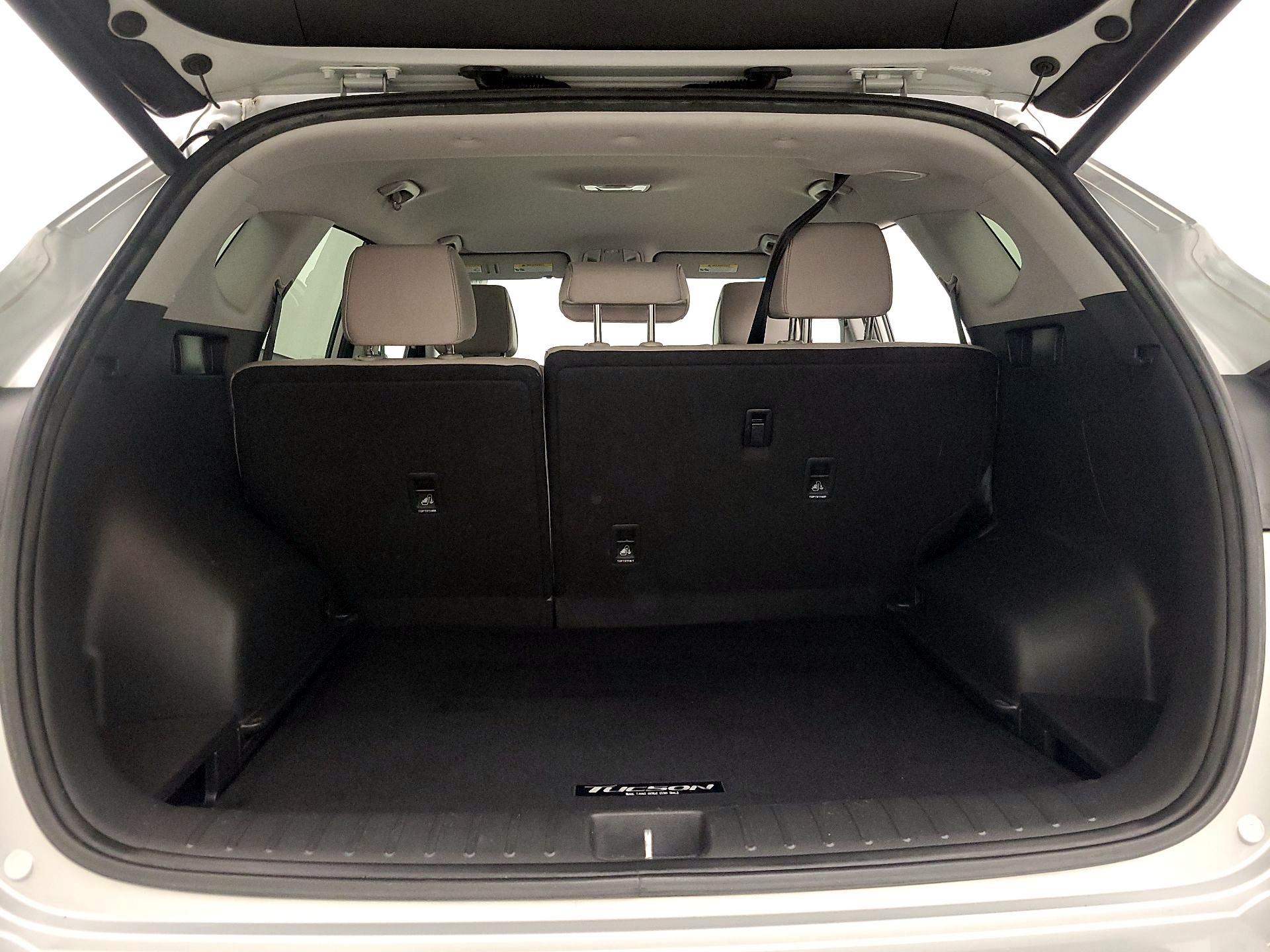 Thumbnail: 2016 Hyundai Tucson - 20