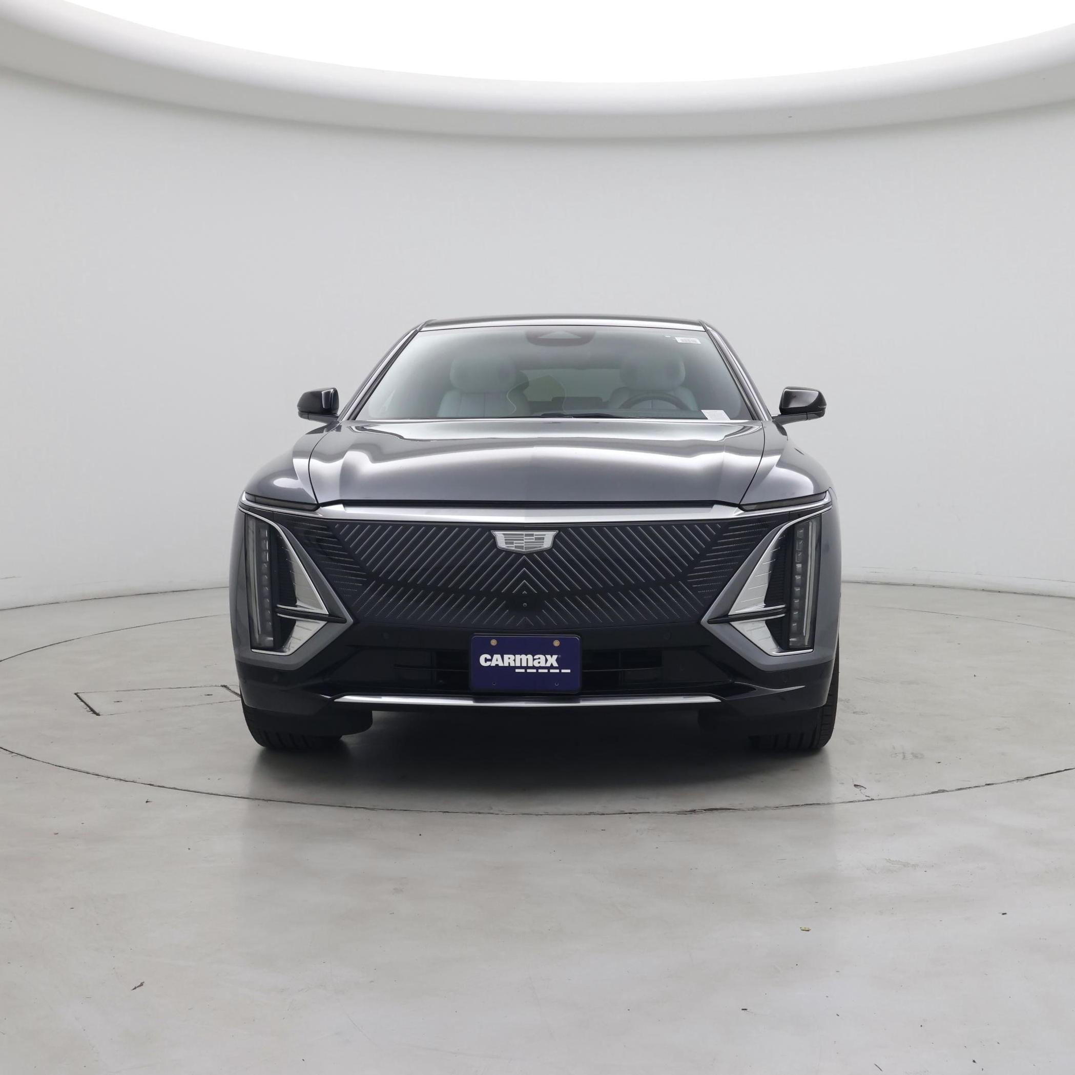 Thumbnail: 2023 Cadillac Lyriq - 5