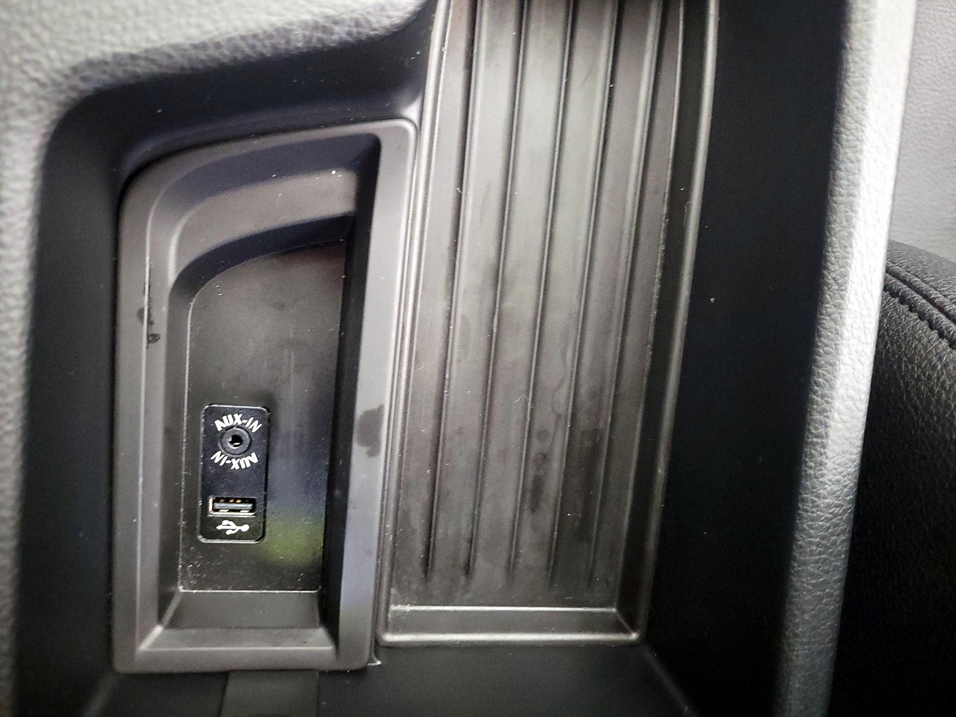 Thumbnail: 2017 BMW 3 Series - 18