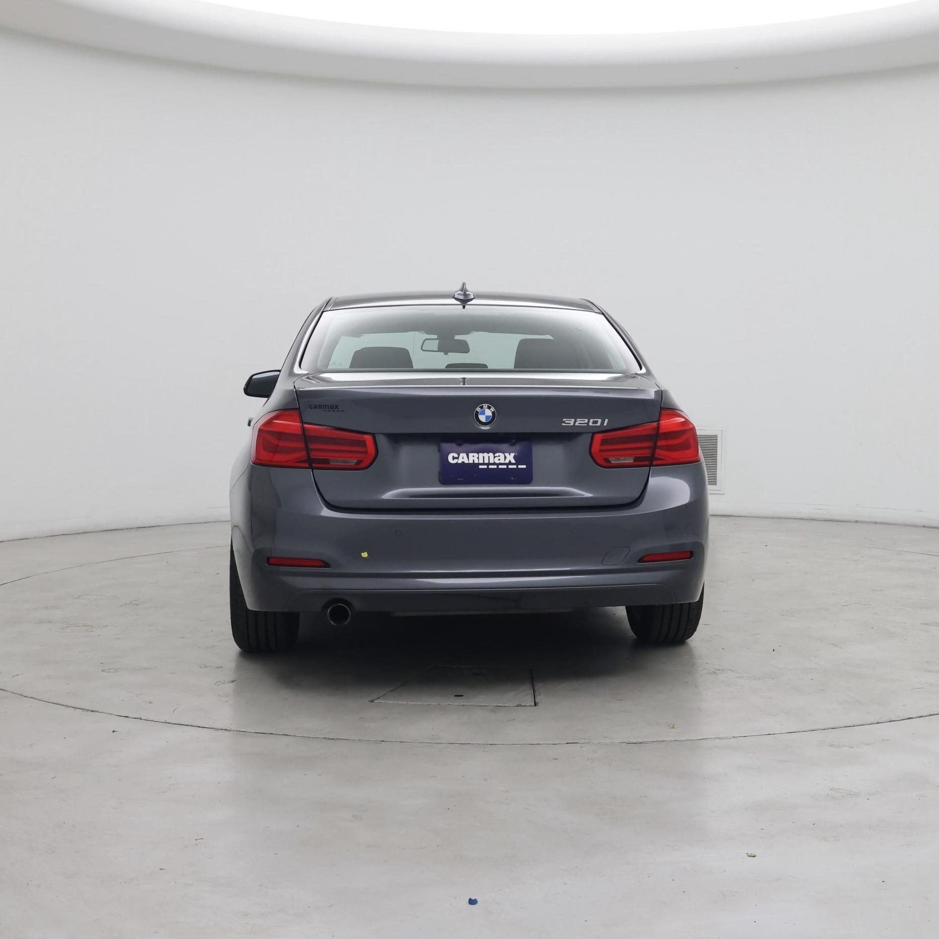 Thumbnail: 2017 BMW 3 Series - 6