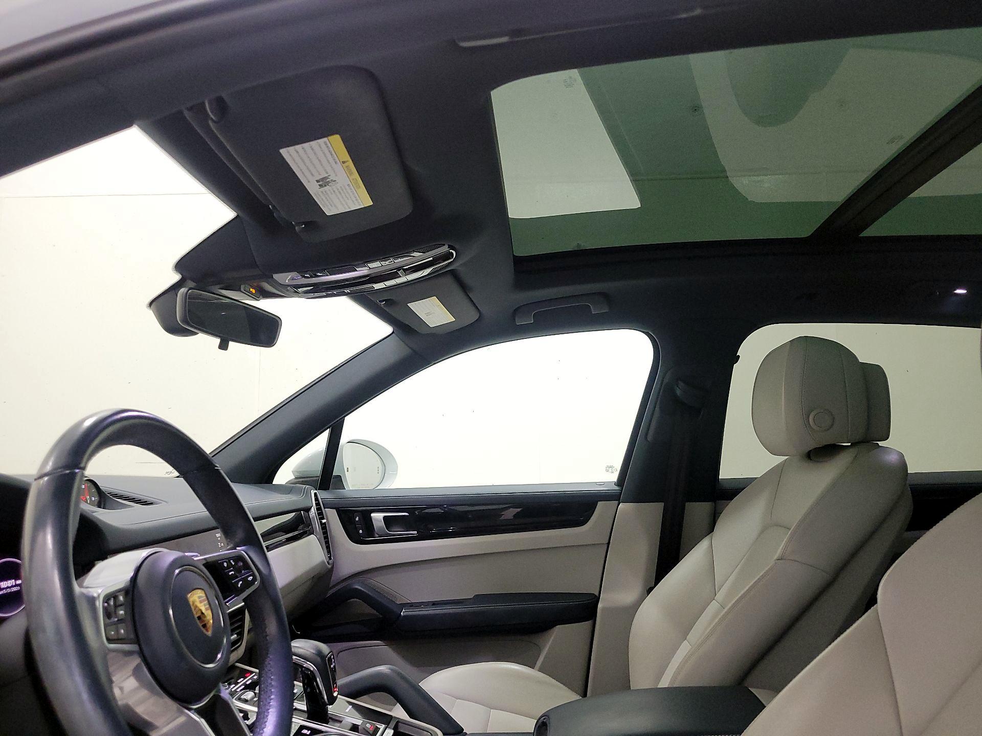 Thumbnail: 2022 Porsche Cayenne - 20