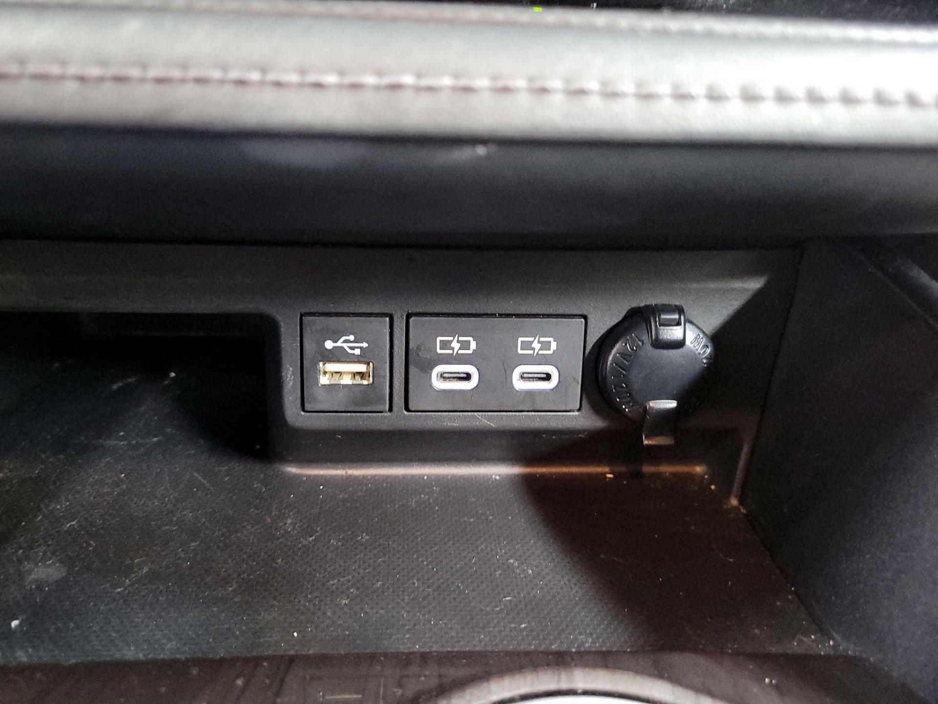 Thumbnail: 2023 Toyota Highlander - 18