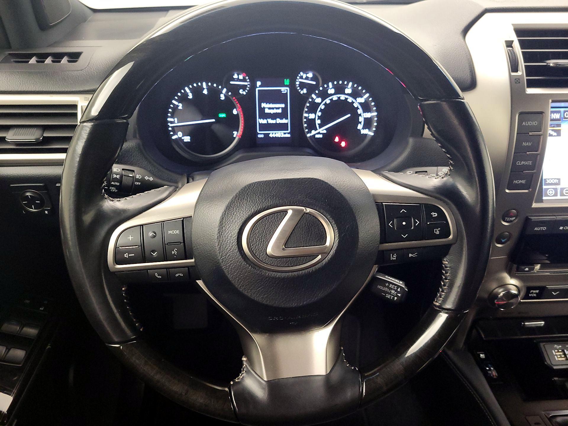 Thumbnail: 2020 Lexus GX - 10