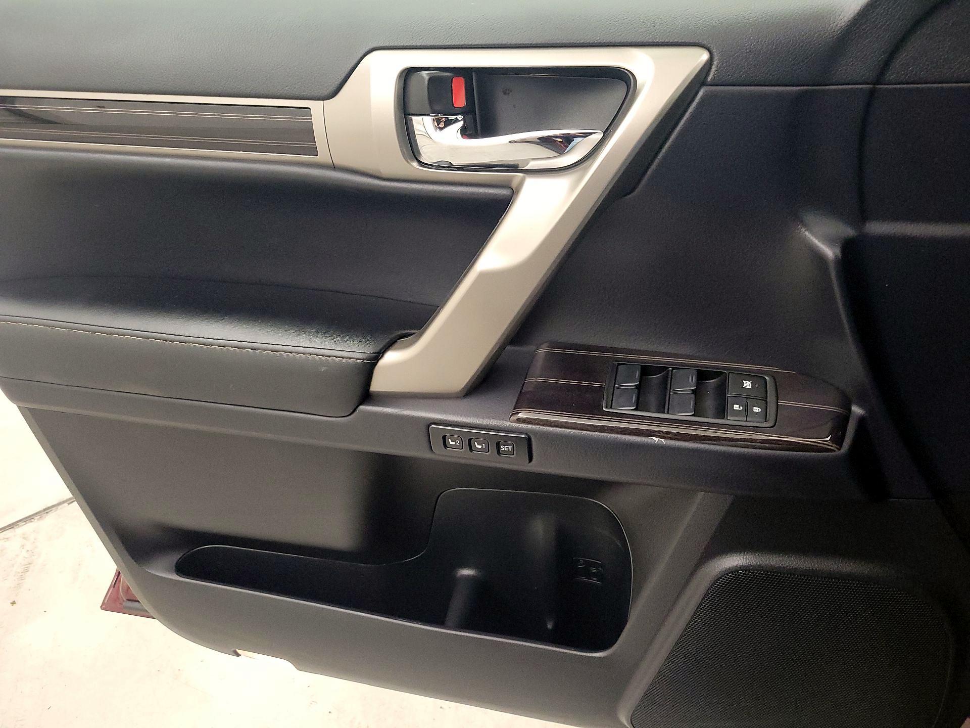 Thumbnail: 2020 Lexus GX - 12