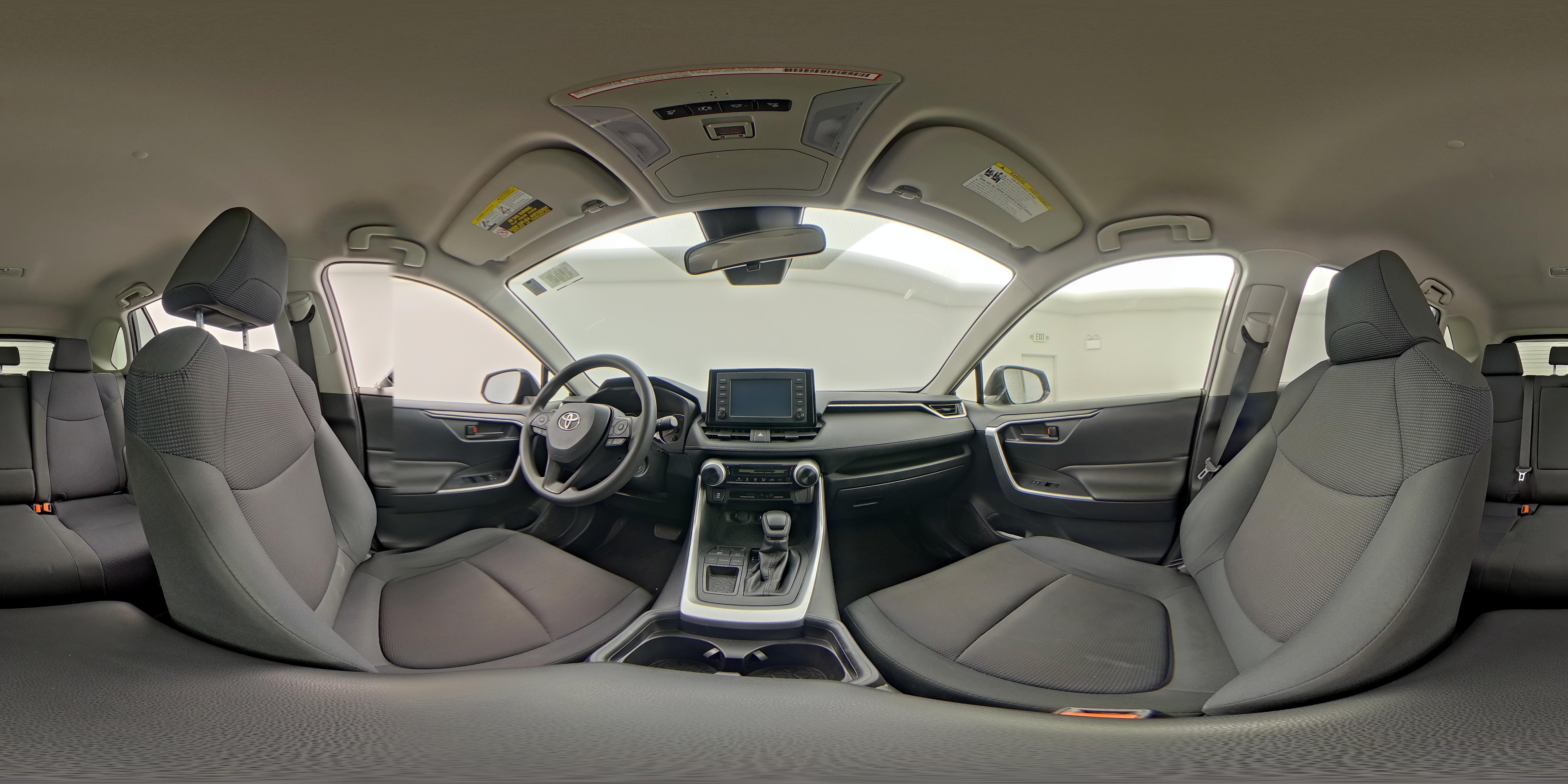 2019 Toyota RAV4 LE - Photo 24