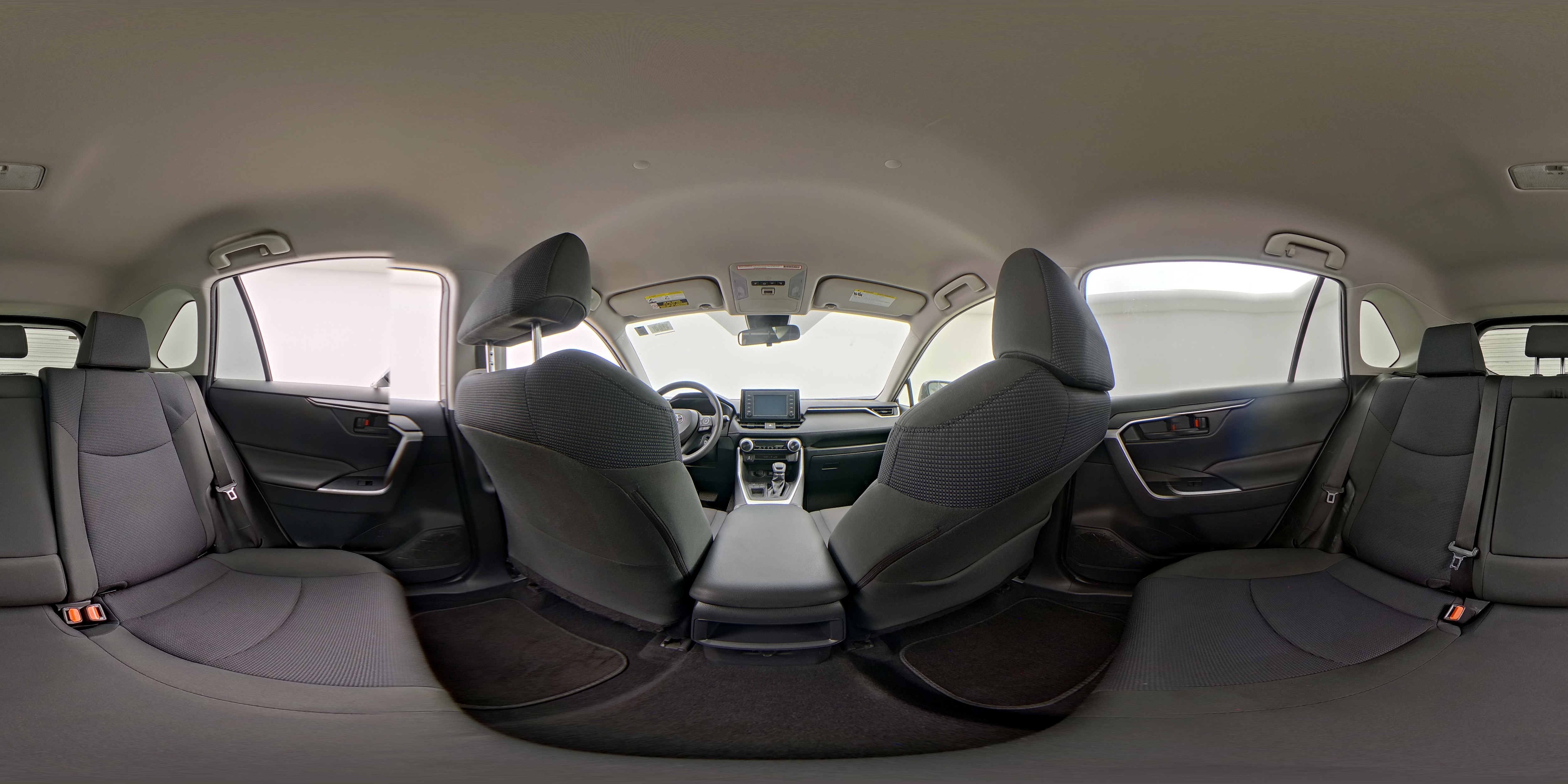 2019 Toyota RAV4 LE - Photo 25