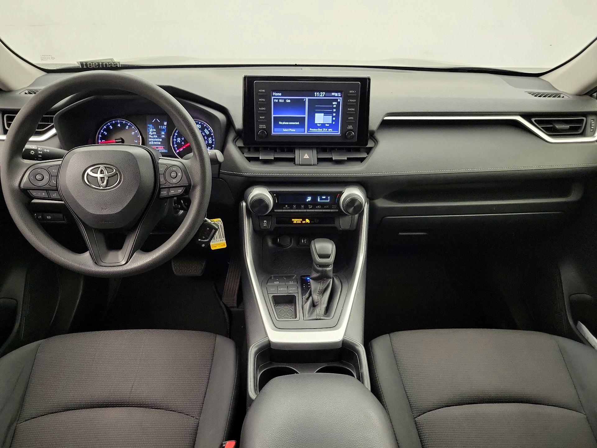 Thumbnail: 2019 Toyota RAV4 - 9