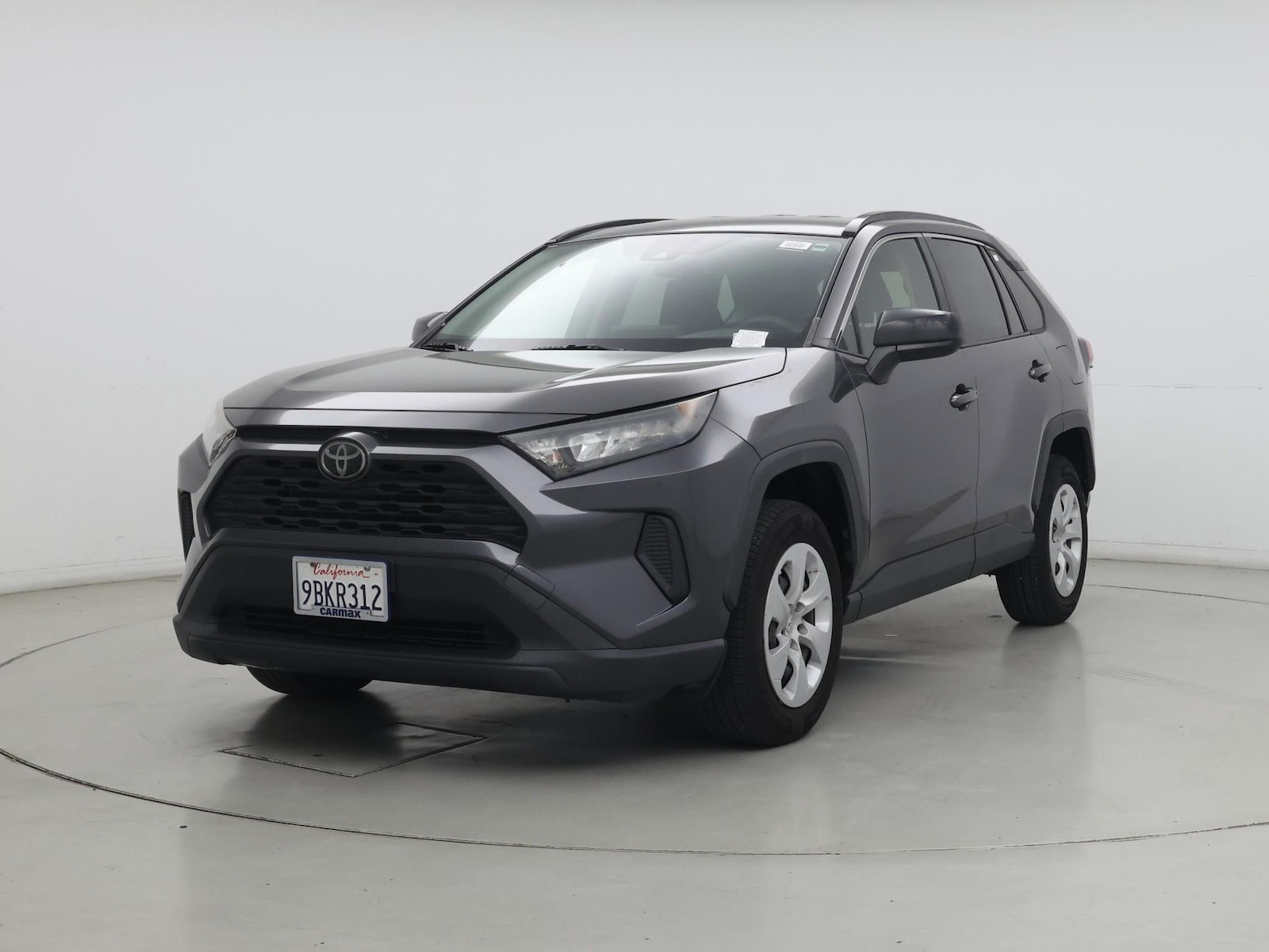 2019 Toyota RAV4 LE - Photo 5