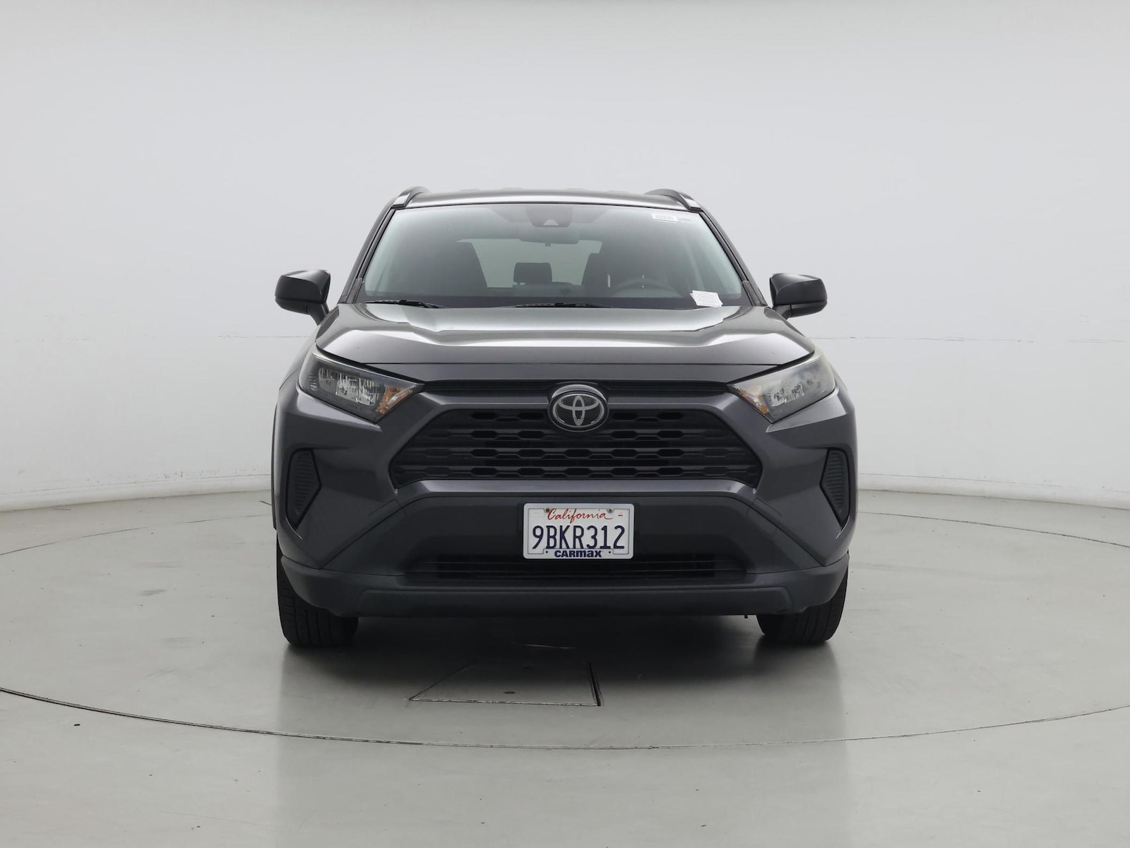 2019 Toyota RAV4 LE - Photo 6