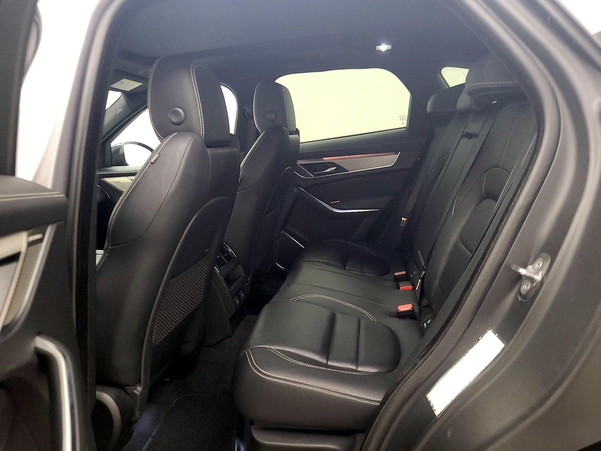 Thumbnail: 2024 Jaguar F-Pace - 19