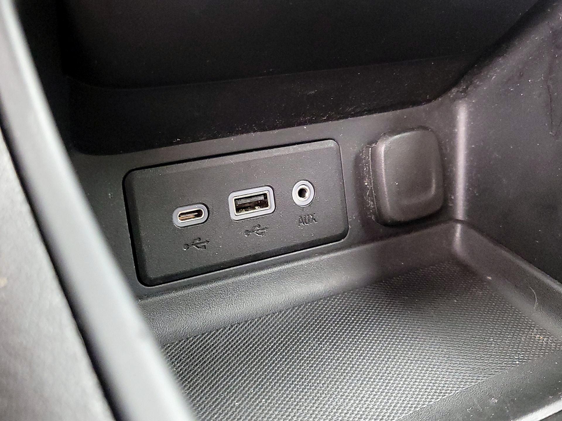 Thumbnail: 2023 GMC Terrain - 18