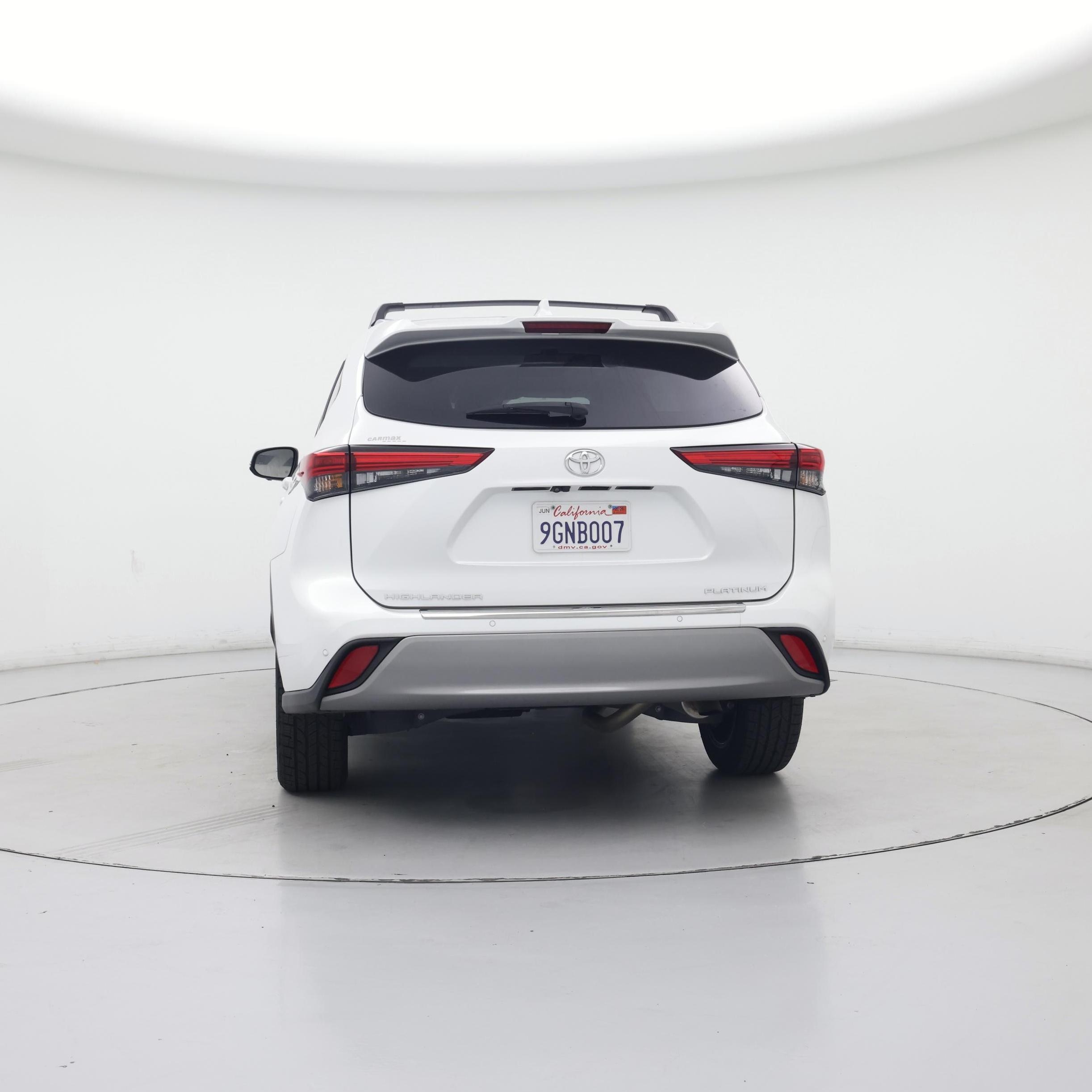 Thumbnail: 2023 Toyota Highlander - 6