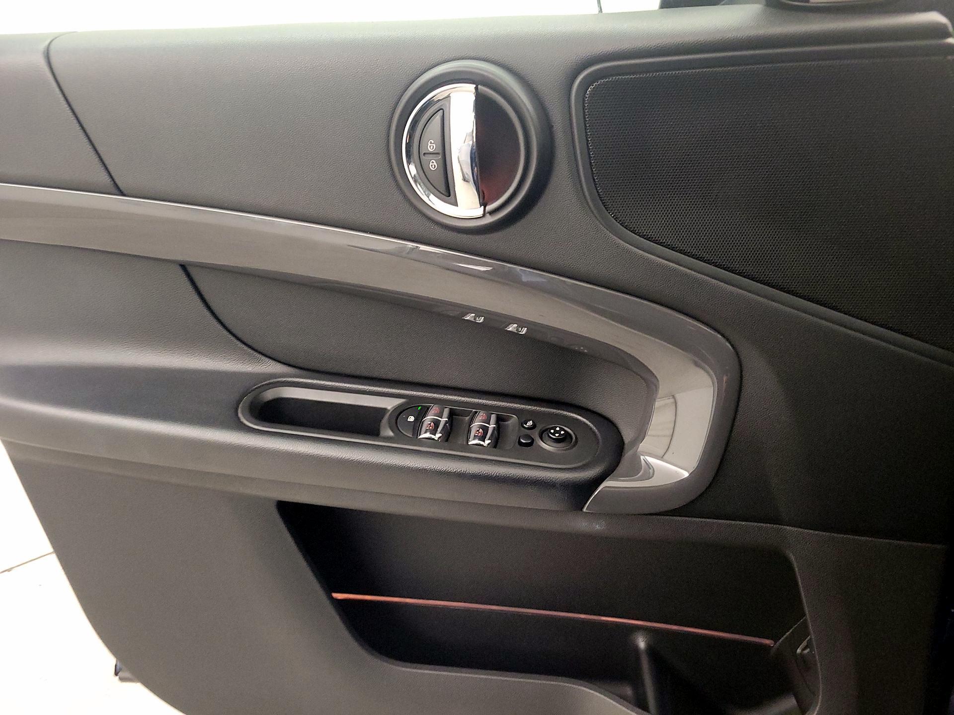 Thumbnail: 2017 MINI Cooper Countryman - 12