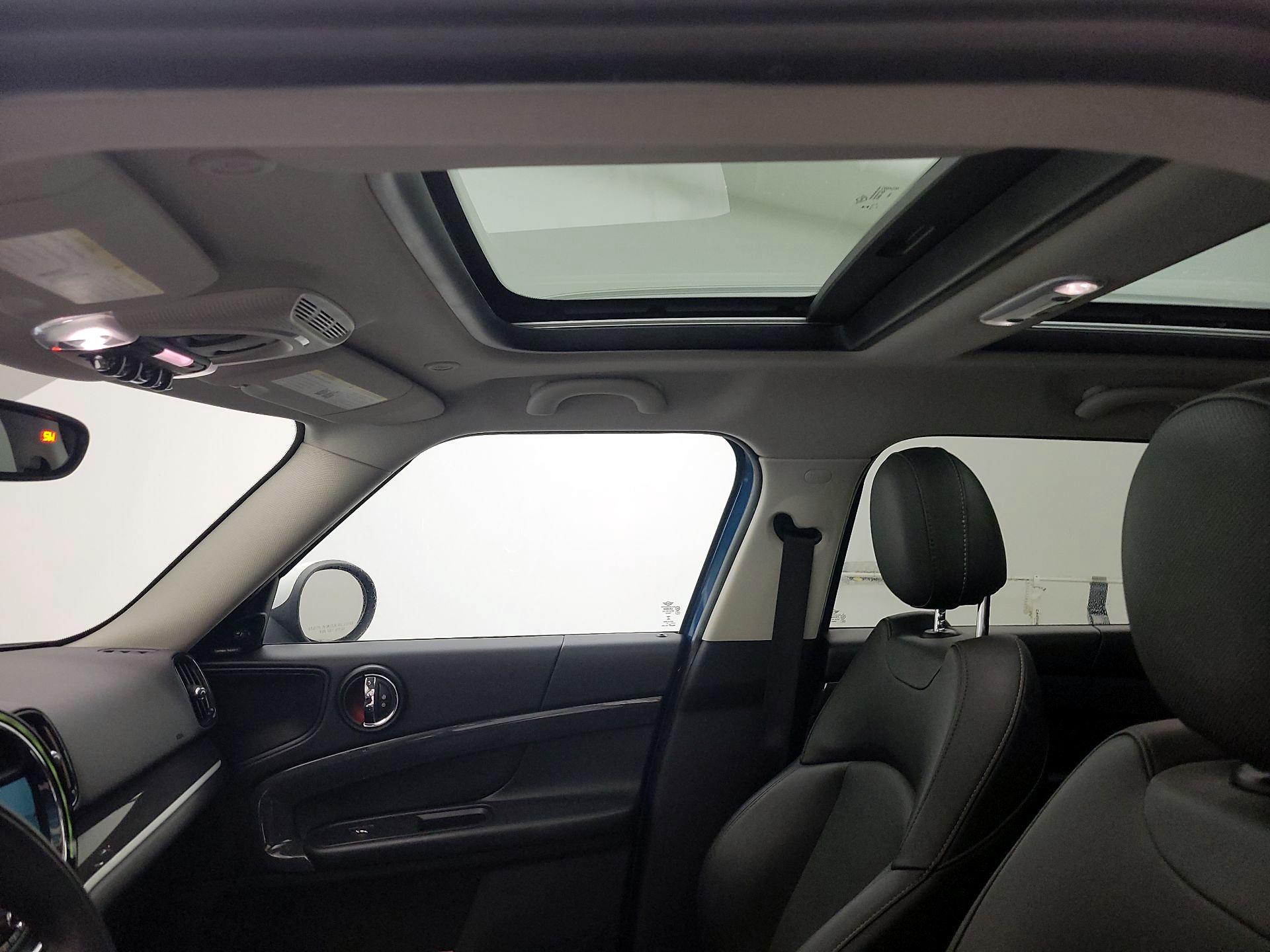 Thumbnail: 2017 MINI Cooper Countryman - 19