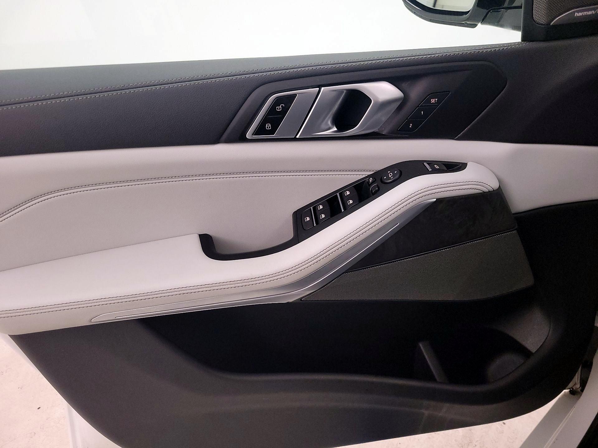 Thumbnail: 2023 BMW X5 - 12