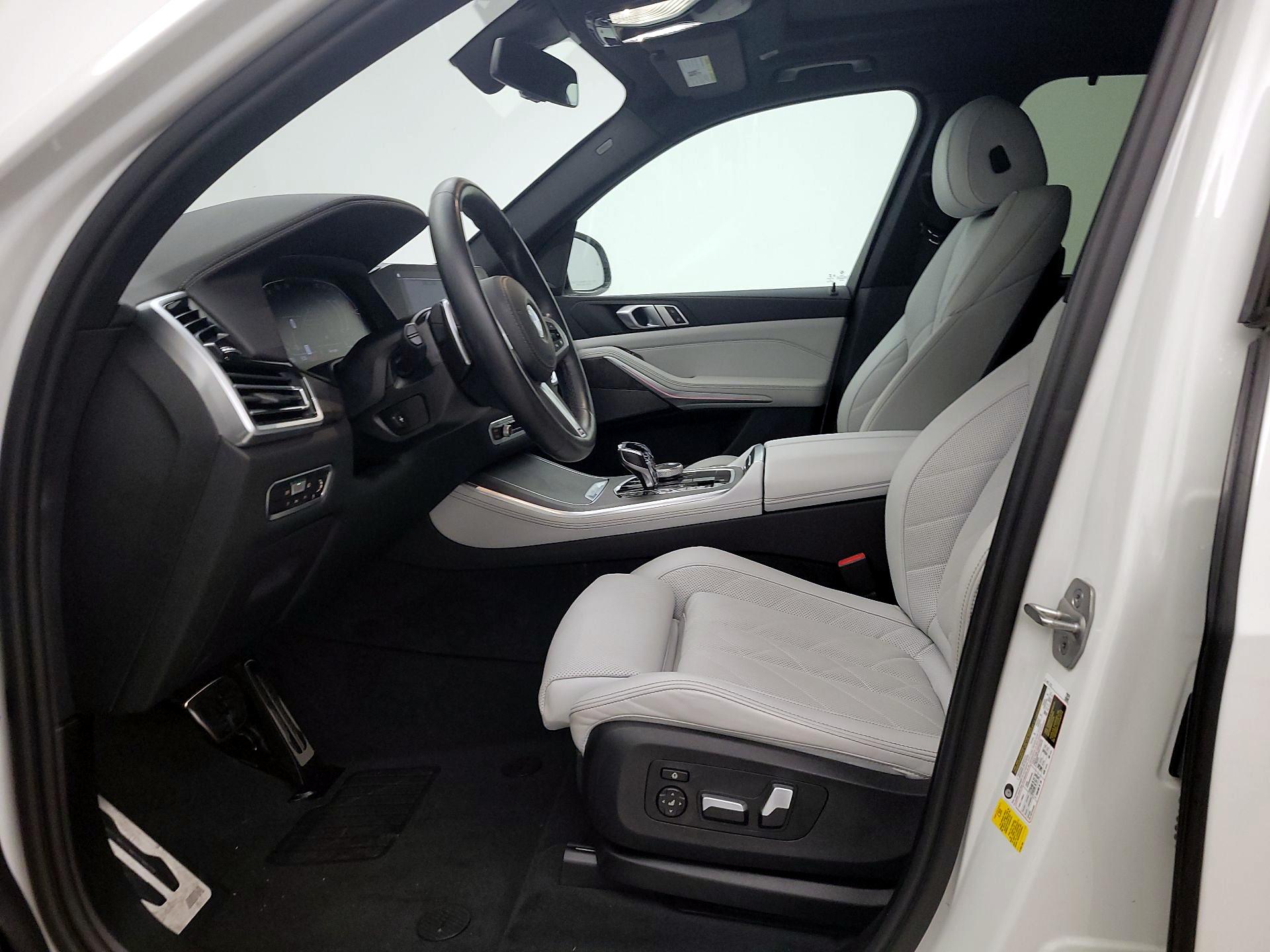 Thumbnail: 2023 BMW X5 - 19