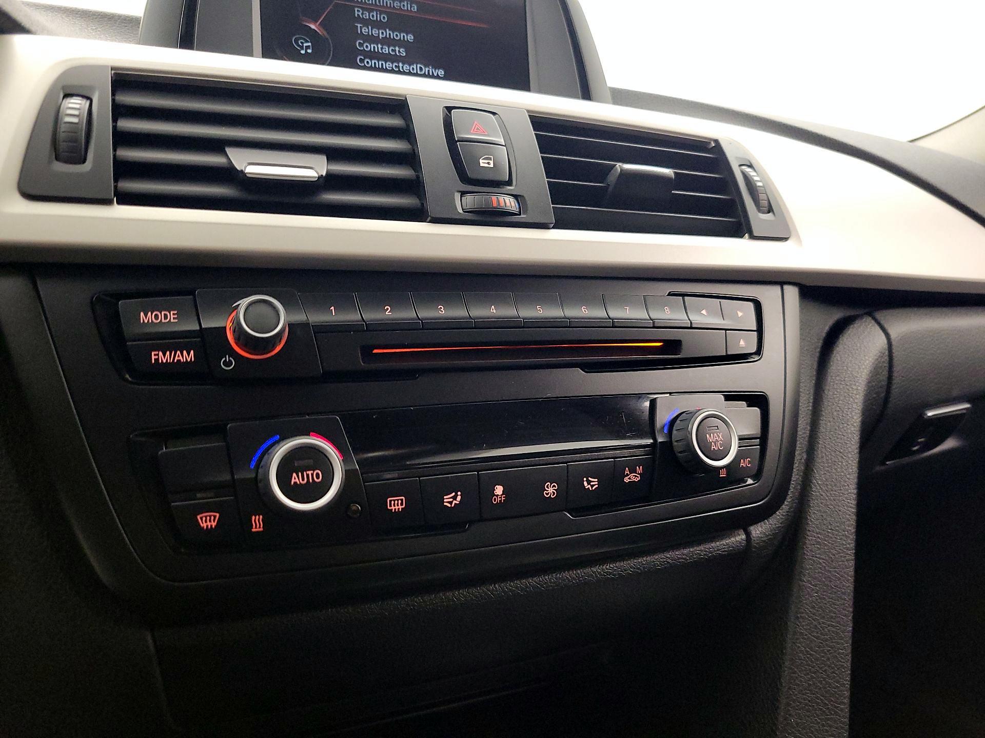 Thumbnail: 2015 BMW 3 Series - 16