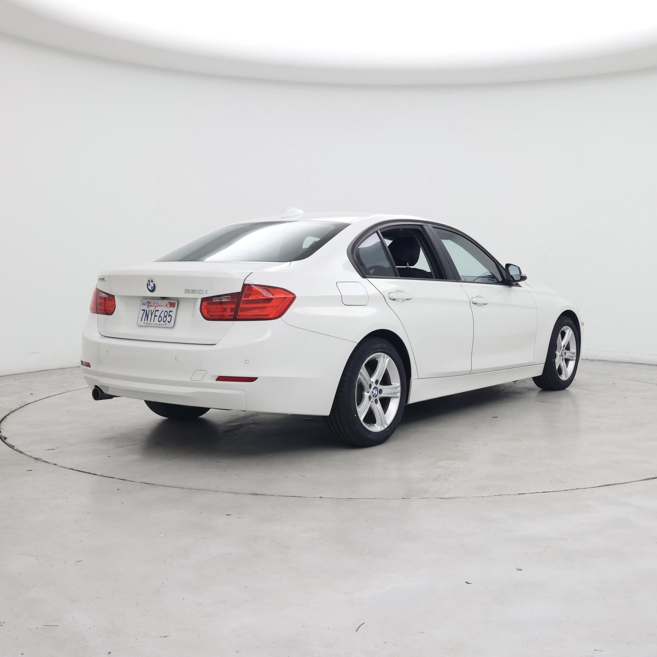 Thumbnail: 2015 BMW 3 Series - 8