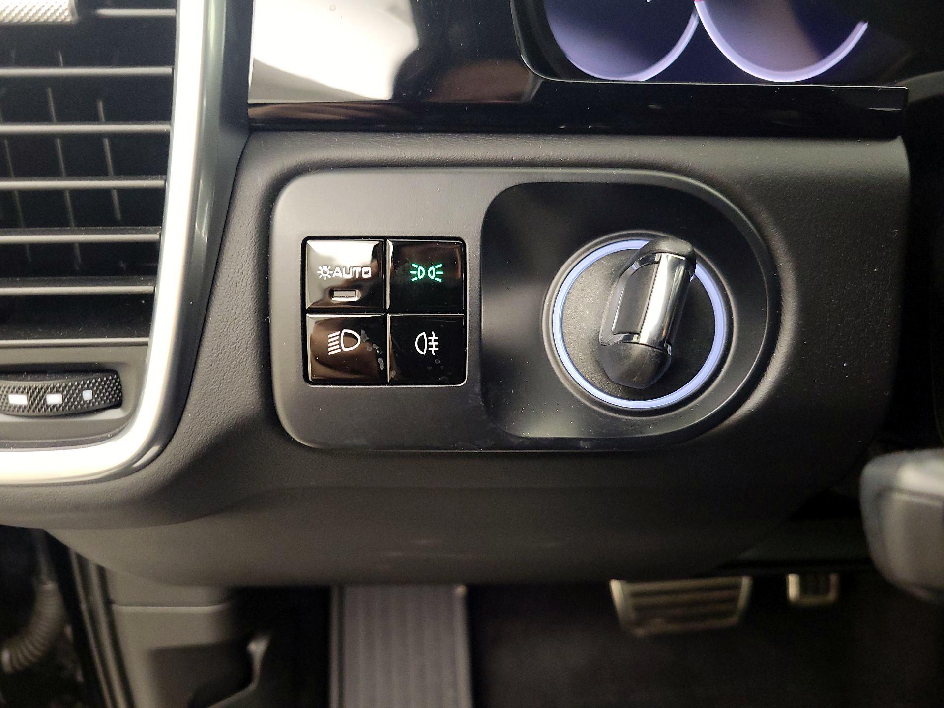 Thumbnail: 2021 Porsche Cayenne - 13