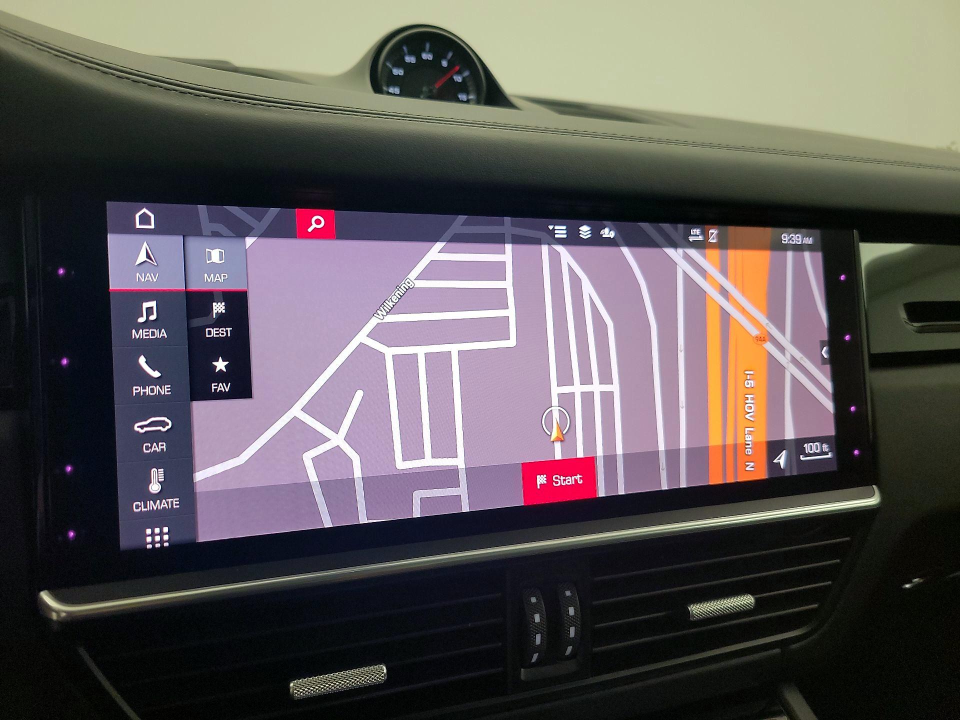 Thumbnail: 2021 Porsche Cayenne - 14