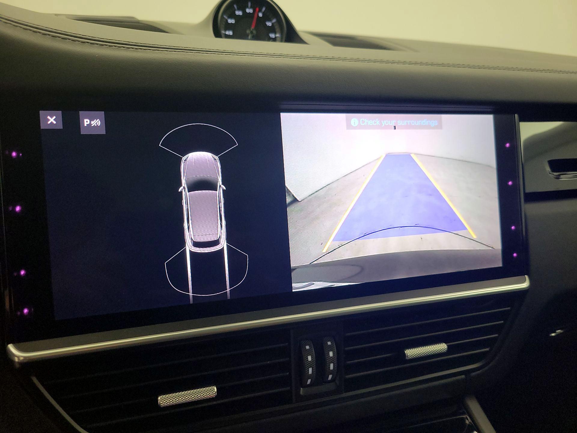 Thumbnail: 2021 Porsche Cayenne - 15