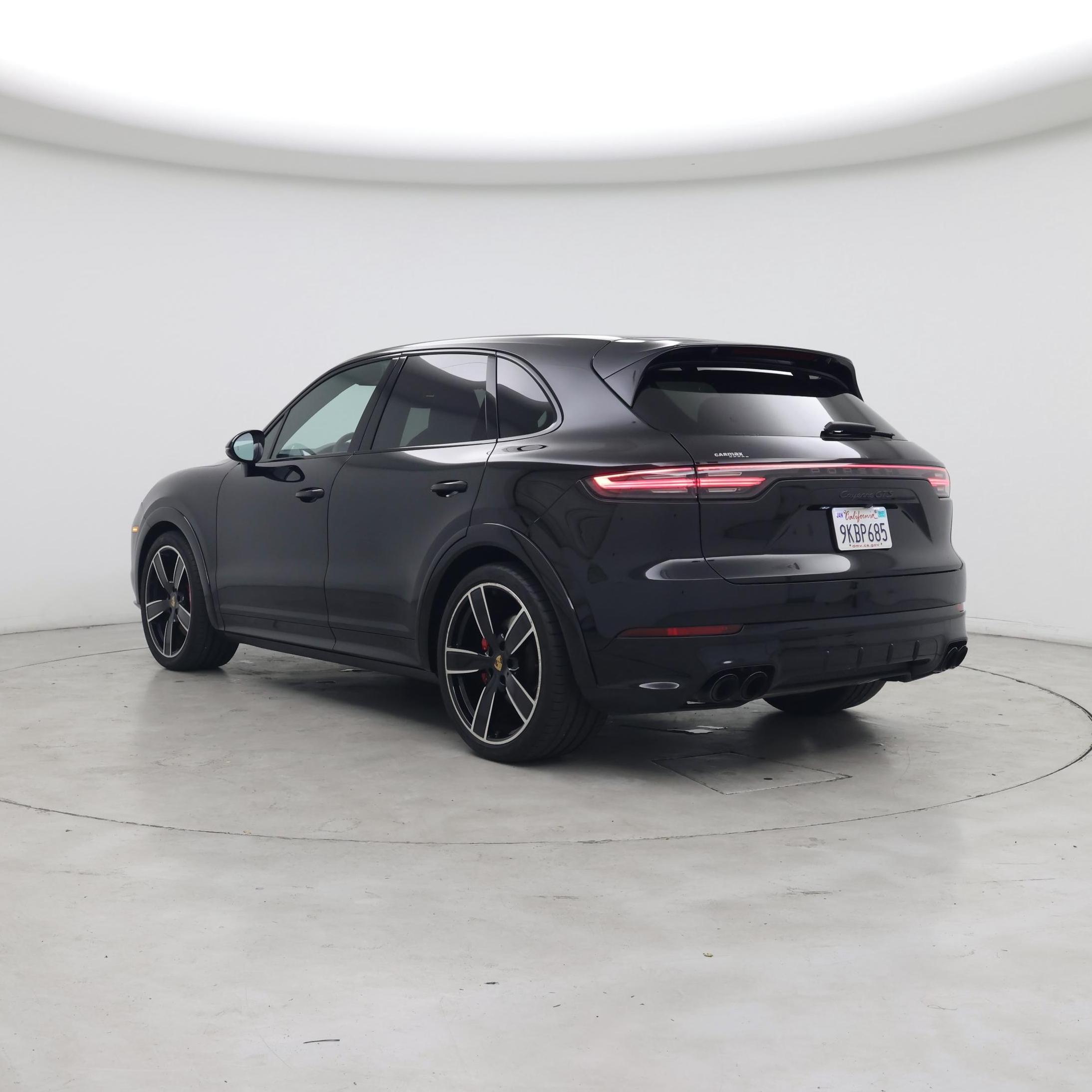 Thumbnail: 2021 Porsche Cayenne - 2