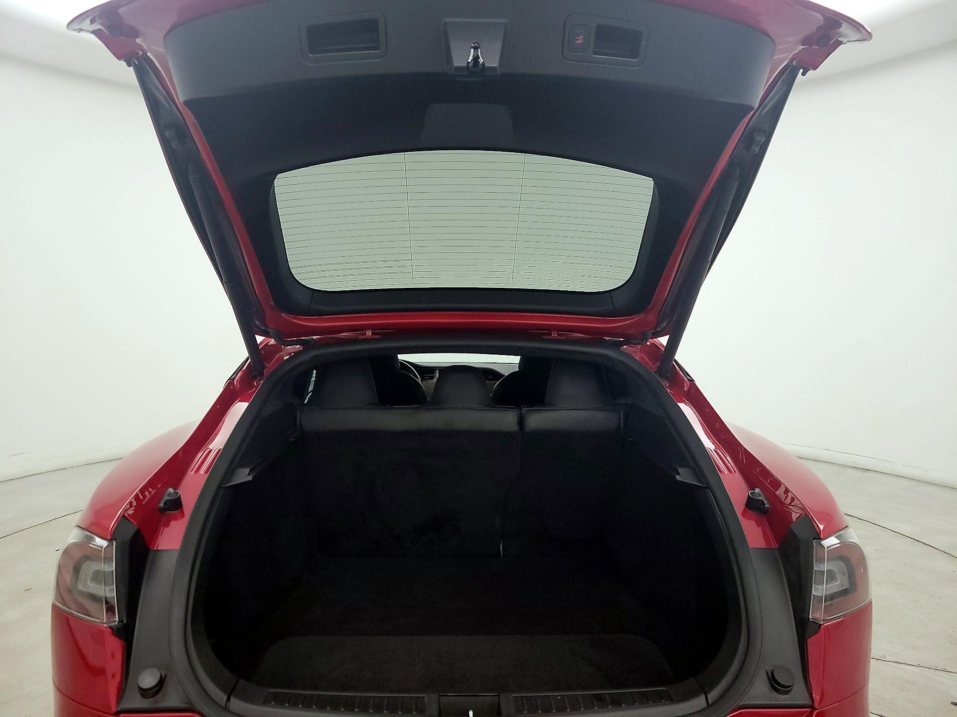 Thumbnail: 2019 Tesla Model S - 19