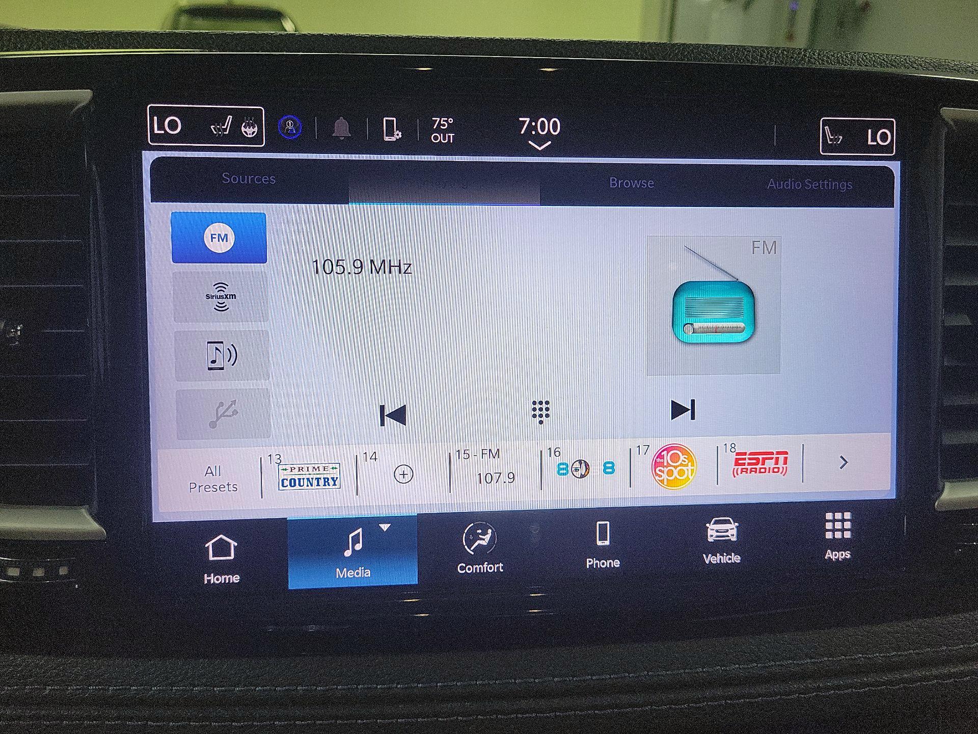 Thumbnail: 2021 Chrysler Pacifica - 14