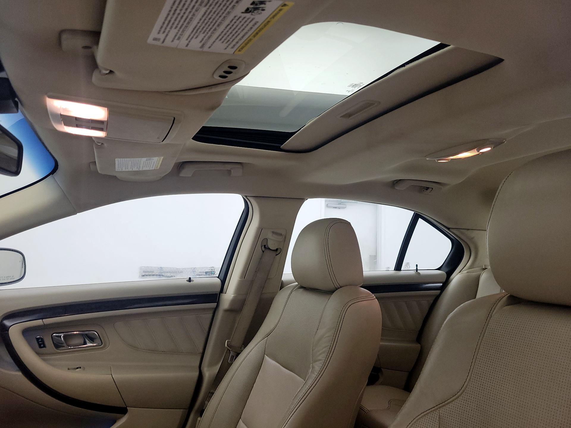 Thumbnail: 2014 Ford Taurus - 18