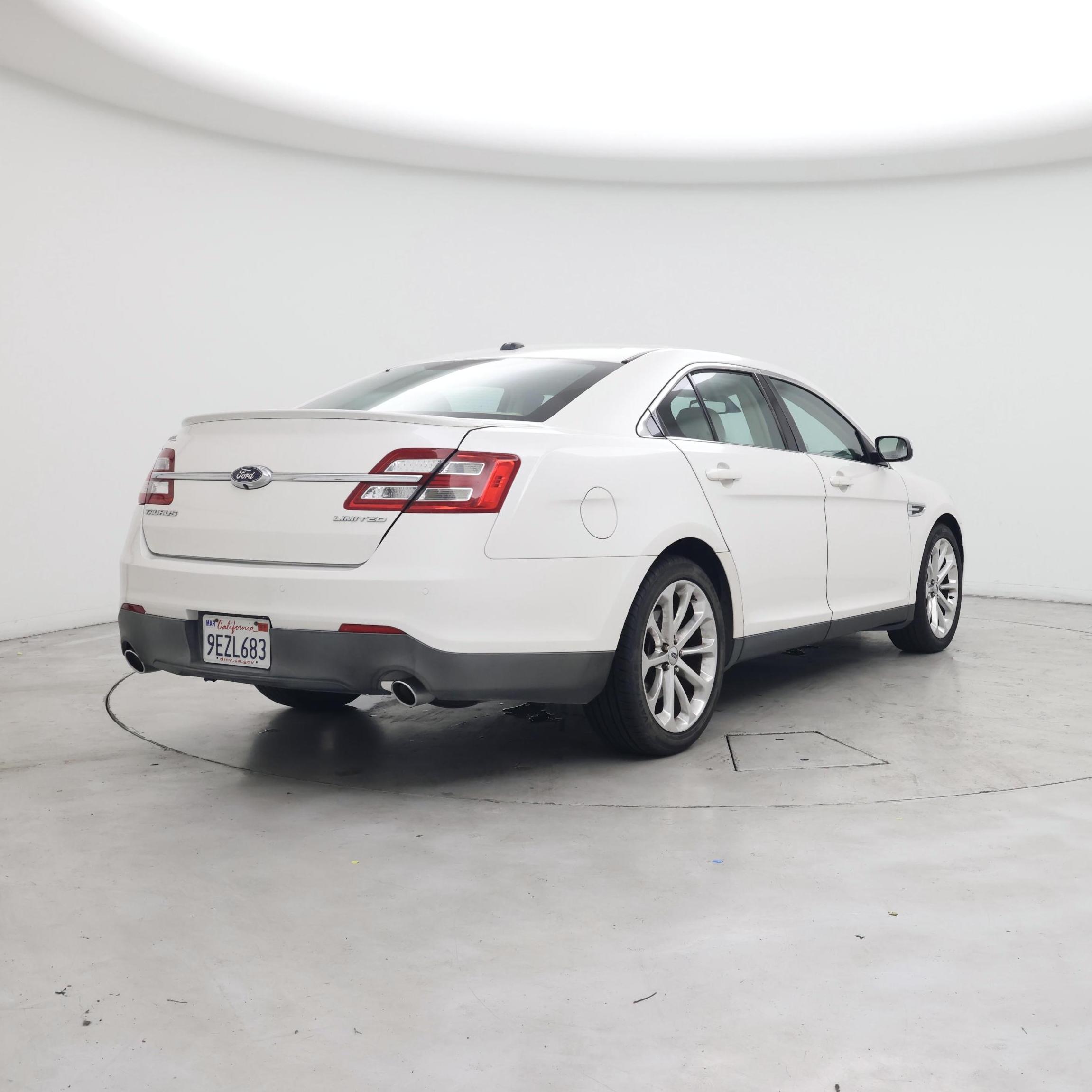 Thumbnail: 2014 Ford Taurus - 8