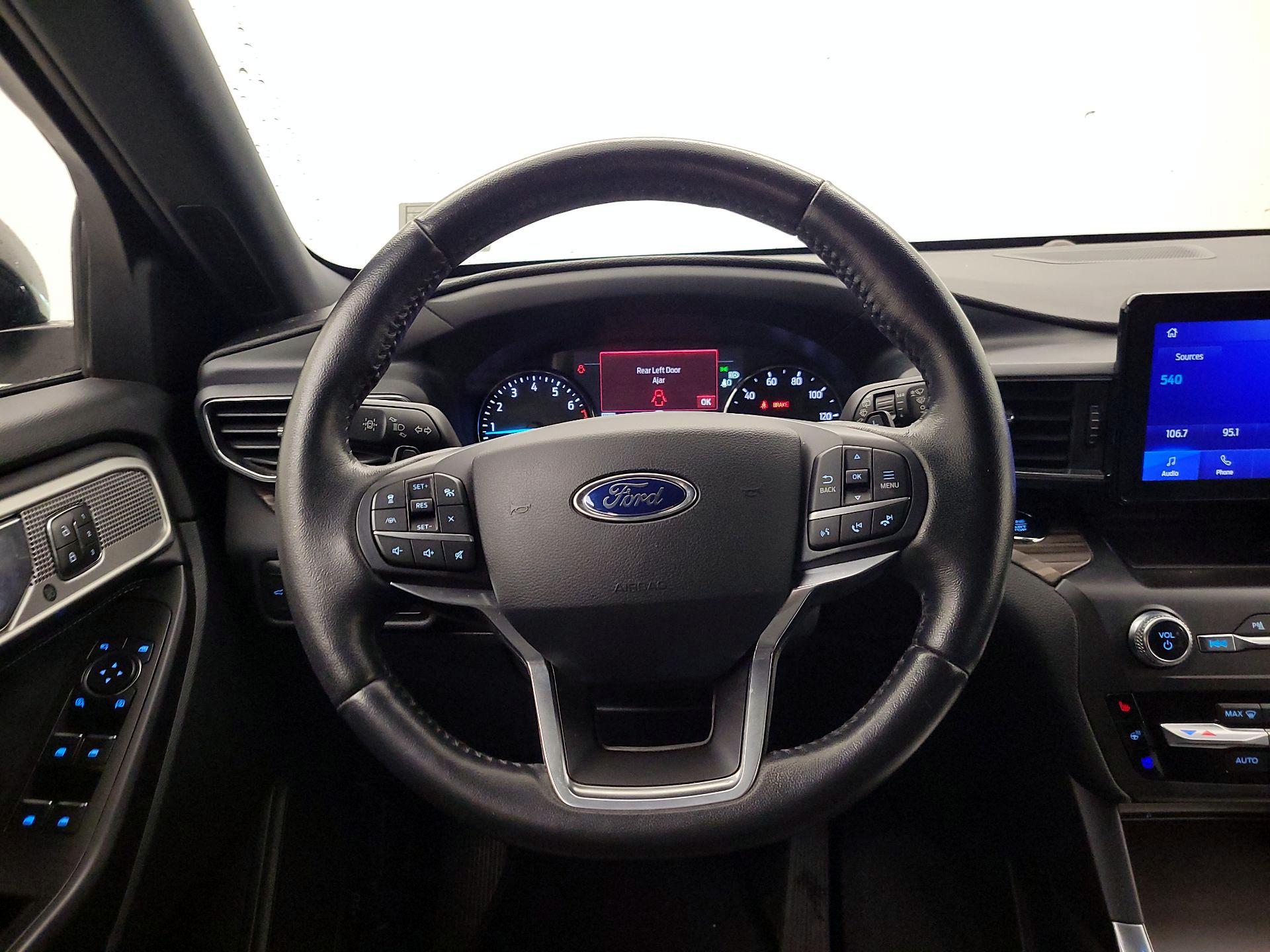 Thumbnail: 2020 Ford Explorer - 10