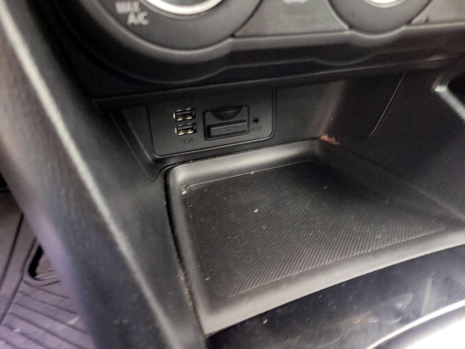 Thumbnail: 2015 Mazda Mazda3 - 19